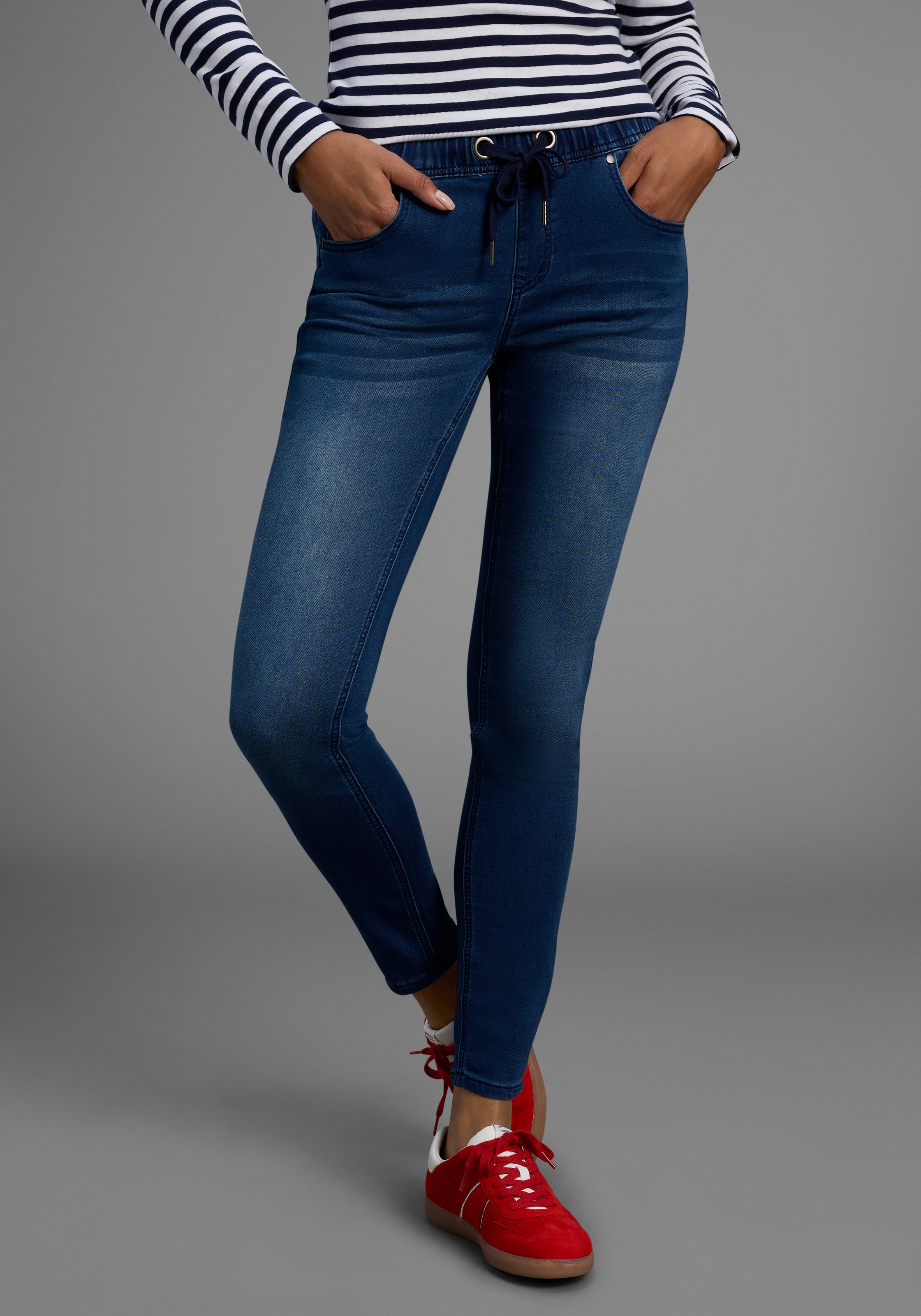 Arizona Stretch-Jeans, weites Bein, normale Leibhöhe, knöchellang, mit Used-Waschung