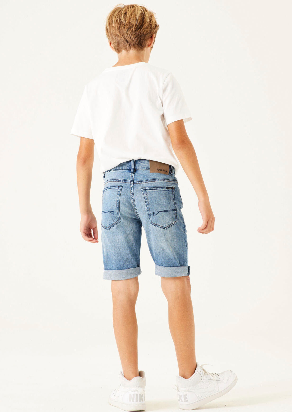 2. Bild von Garcia Jeansshorts »Tavio«, mit Used-Effekten
