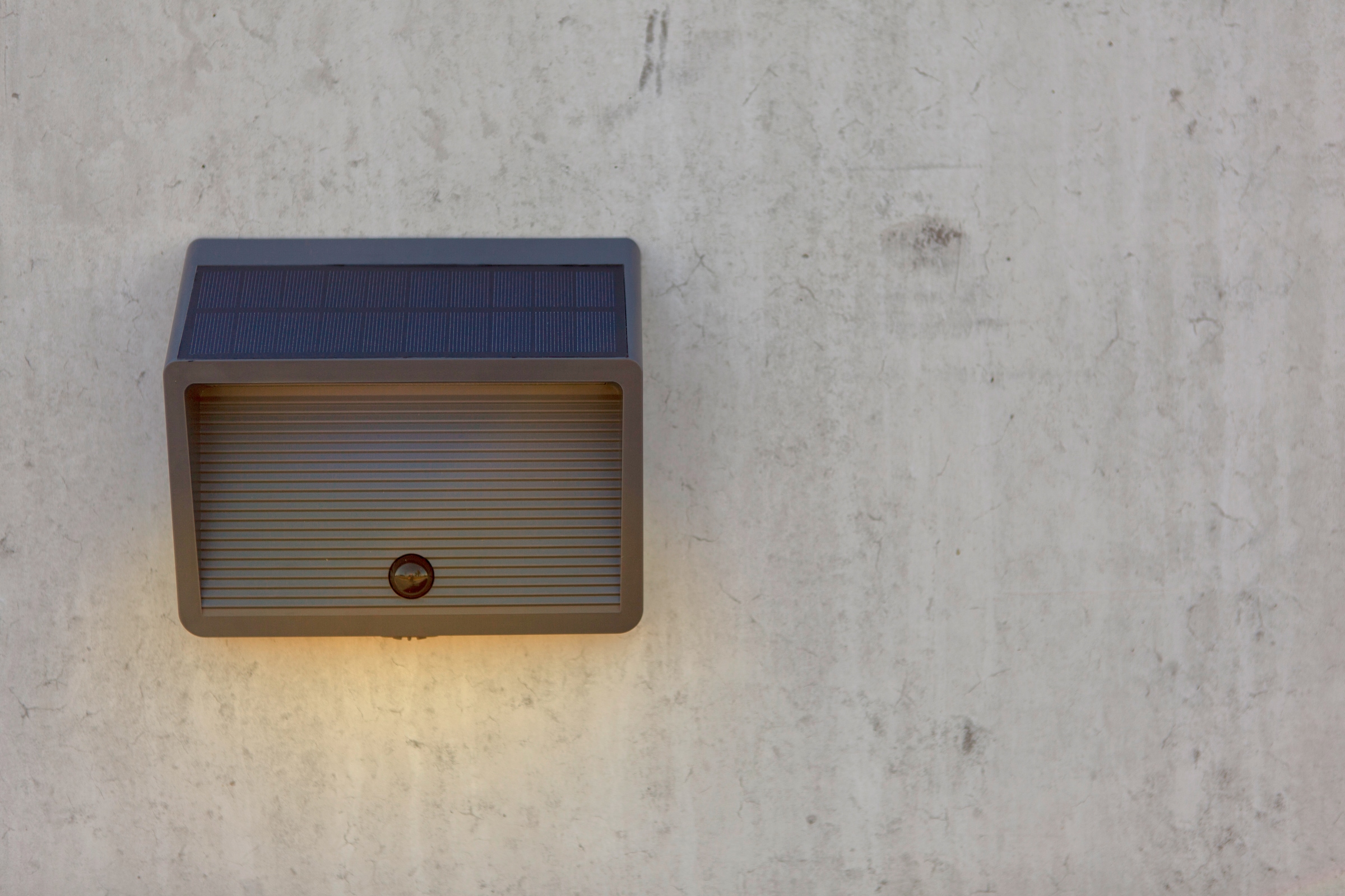 LUTEC LED Solarleuchte »LED-Solar-Aussenleuchte LINKO«, 1 flammig, Leuchtmittel LED-Board | LED fest integriert, Design-Award