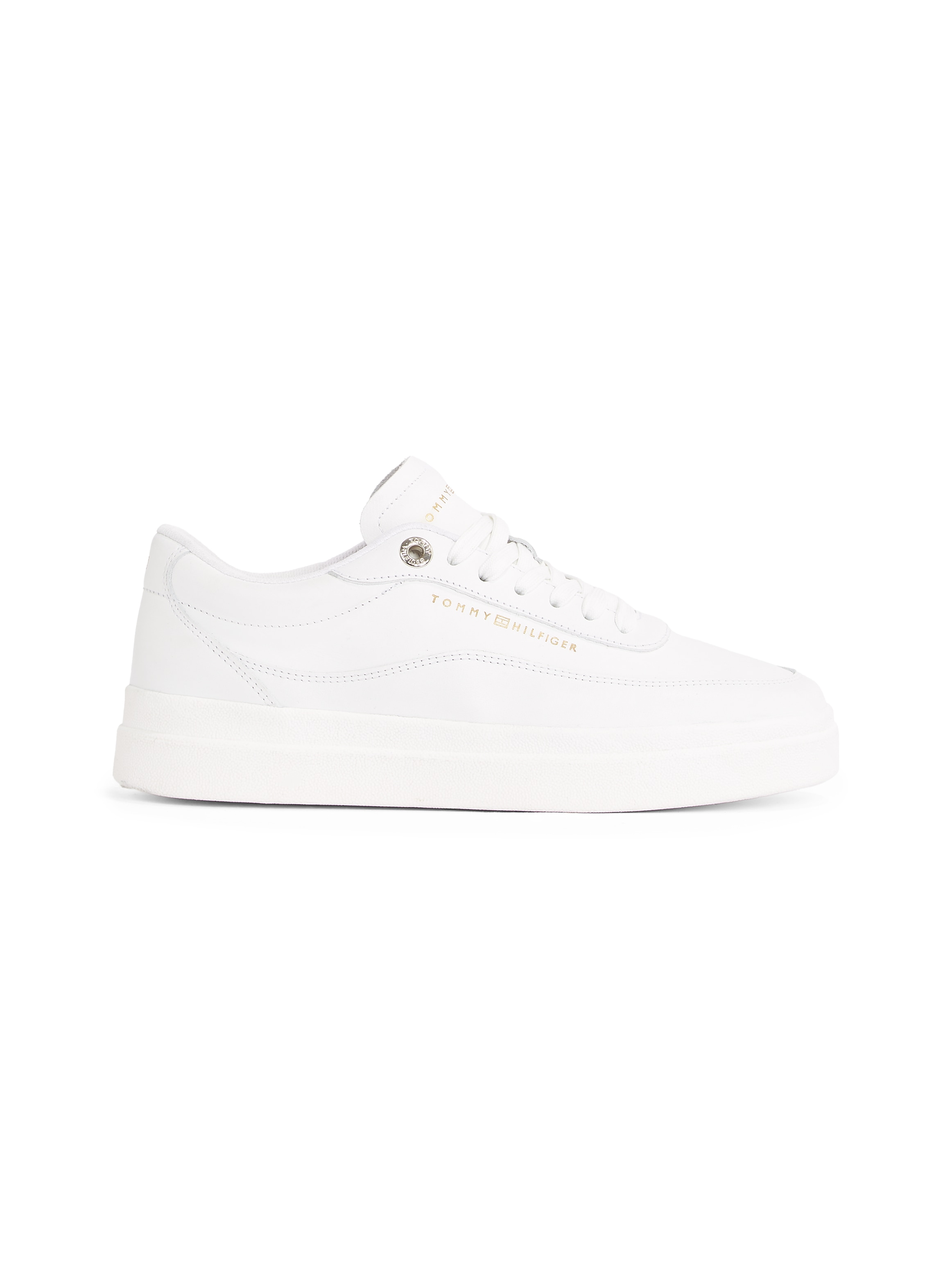 Tommy Hilfiger Plateausneaker »MODERN COURT SNEAKER LTHR«, Freizeitschuh, Halbschuh, Schnürschuh mit Kontrast-Logo