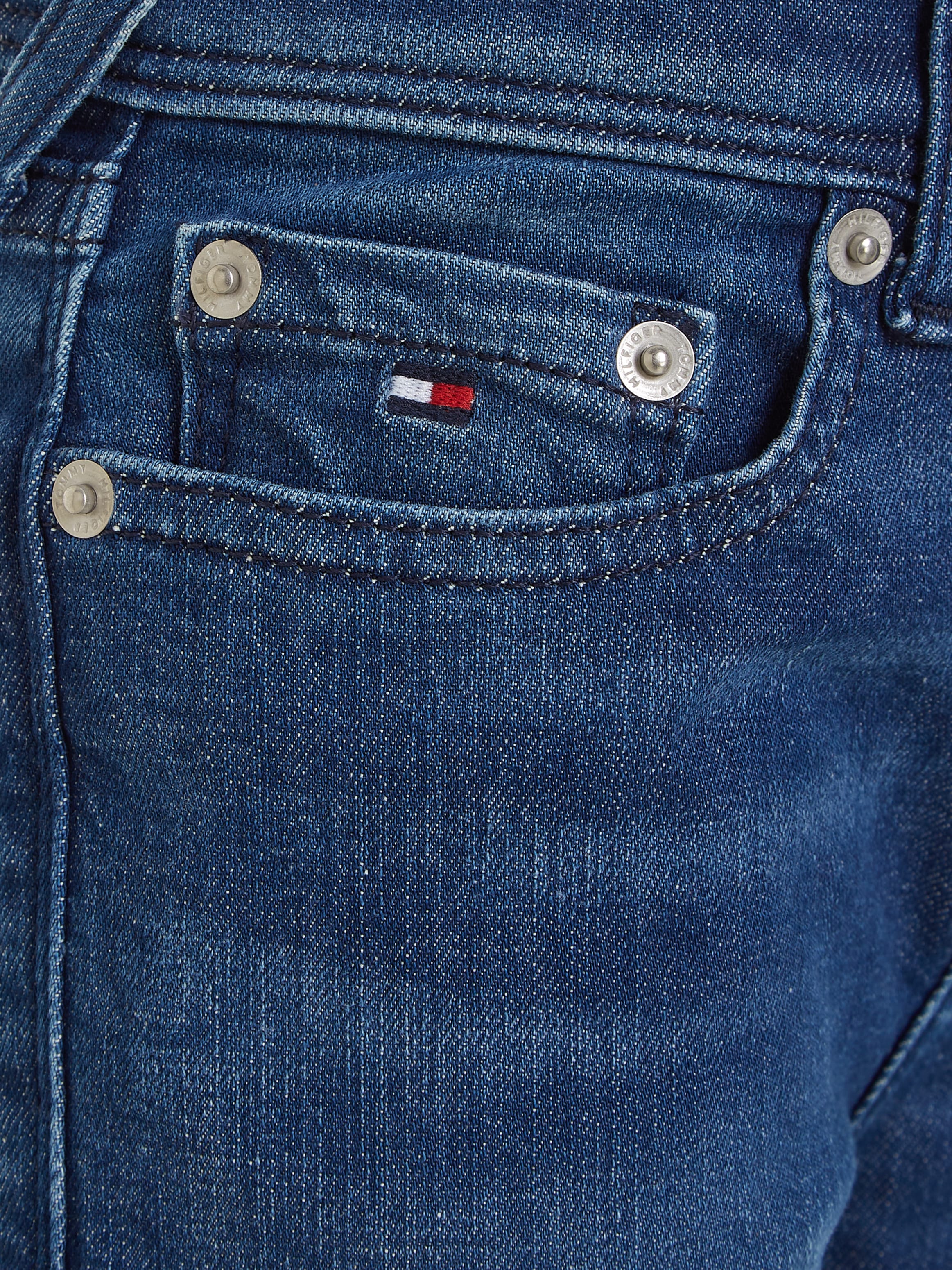 Hilfiger mit Slim-fit-Jeans kaufen Logostickerei Y Tommy DARK »SCANTON WASH«,