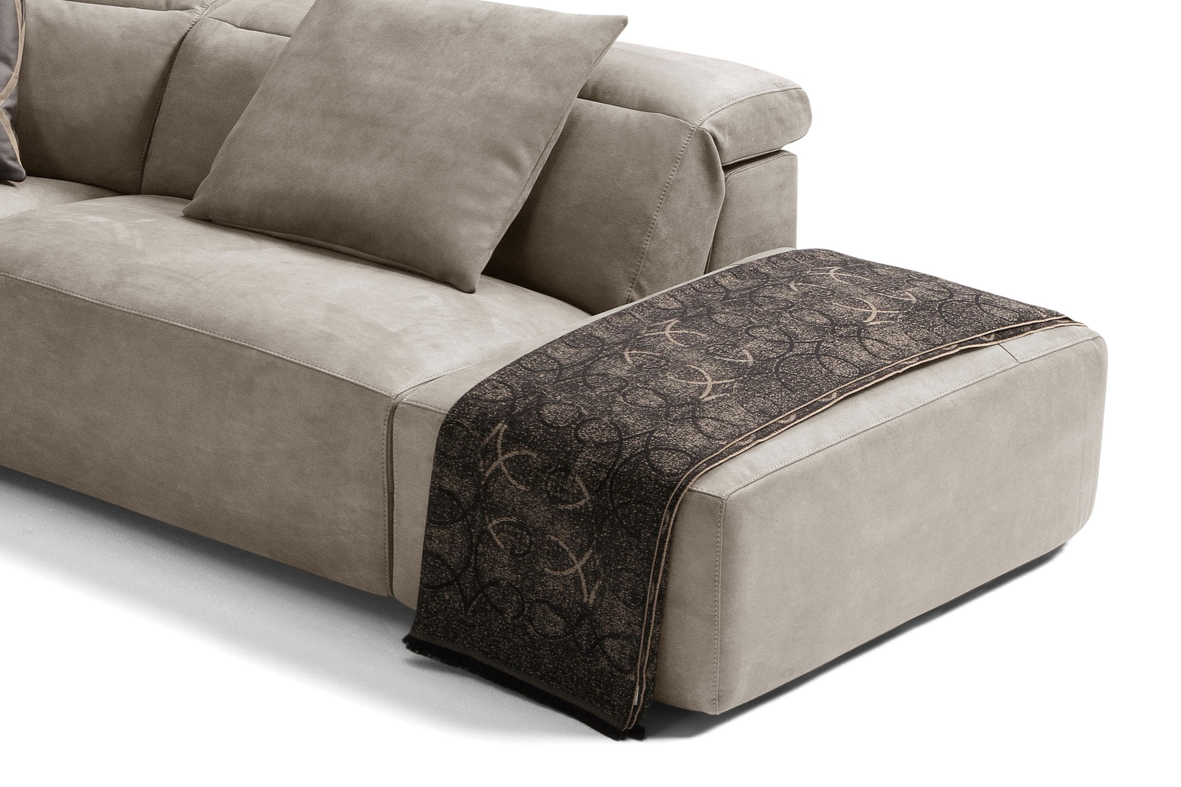 Egoitaliano Ecksofa »Beverly, extravangantes Designsofa mit erstklassigem S günstig online kaufen