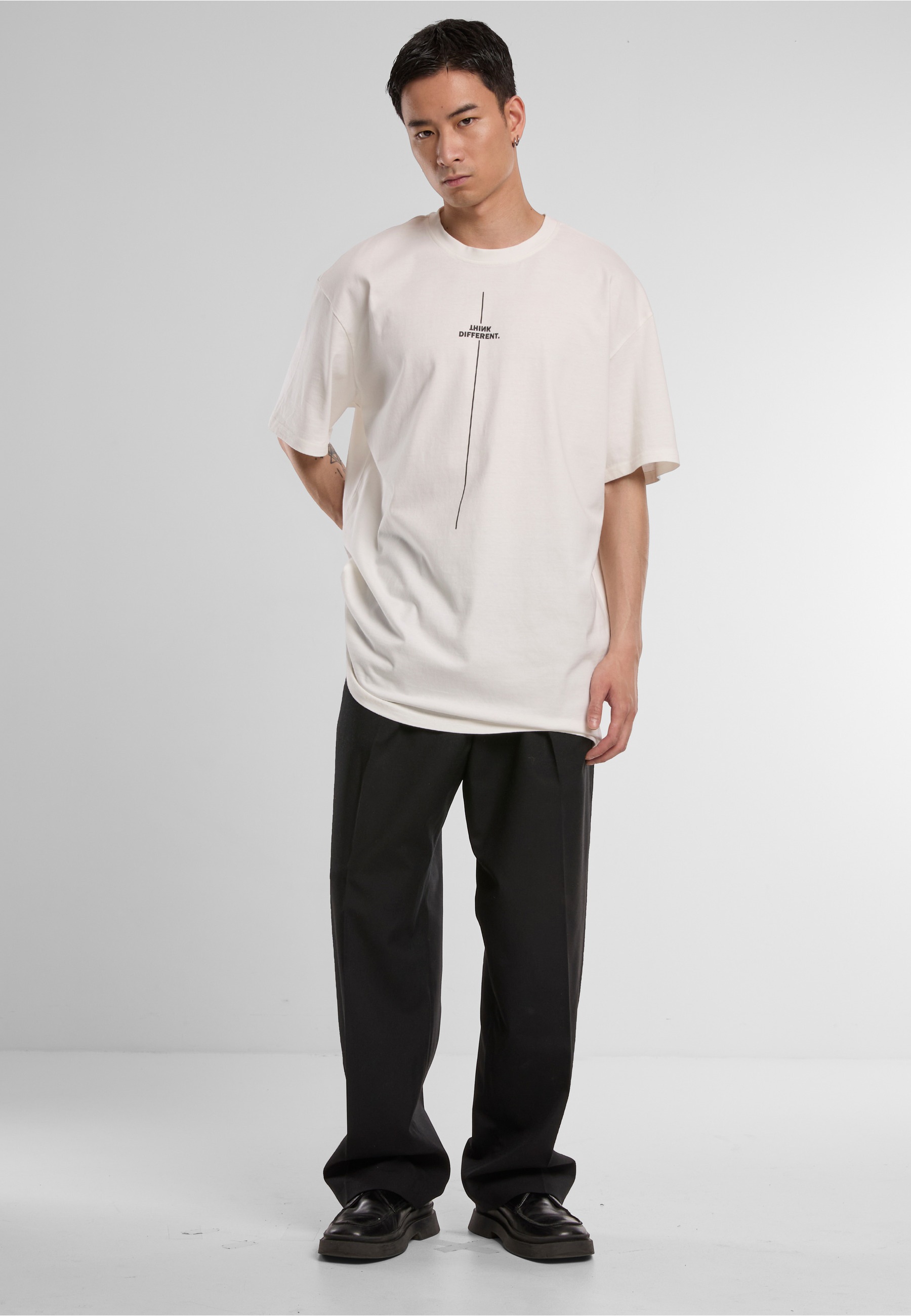 Merchcode T-Shirt »Merchcode Herren Think Different Heavy Oversized Tee« 1 Stk.