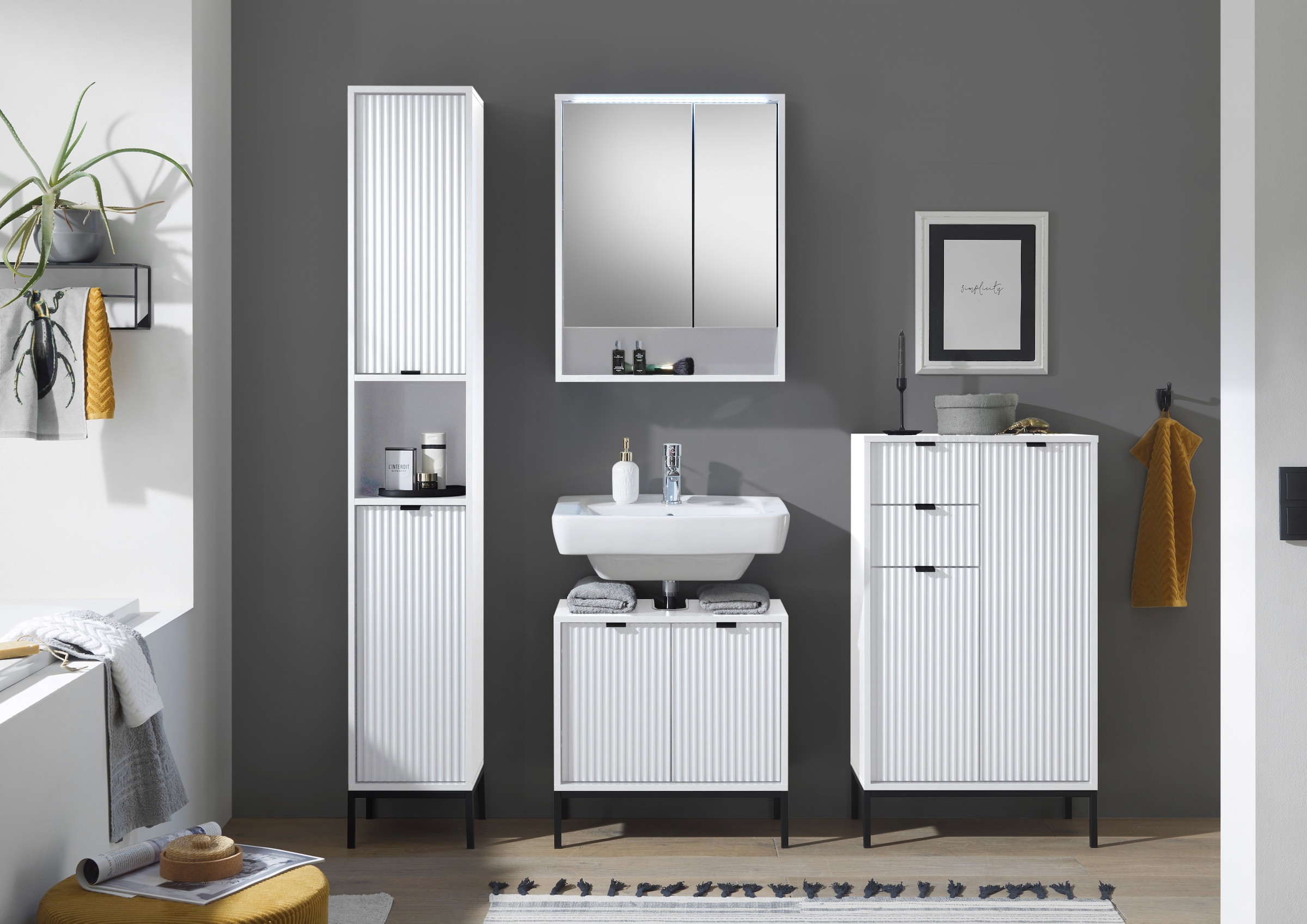 BASIC by Balculina Waschbeckenunterschrank »Lucera Waschbeckenunterschrank, Badezimmerschrank BxHxT 60x60x32«, (1 St.), Breite 60 cm, Tür L/R montierbar