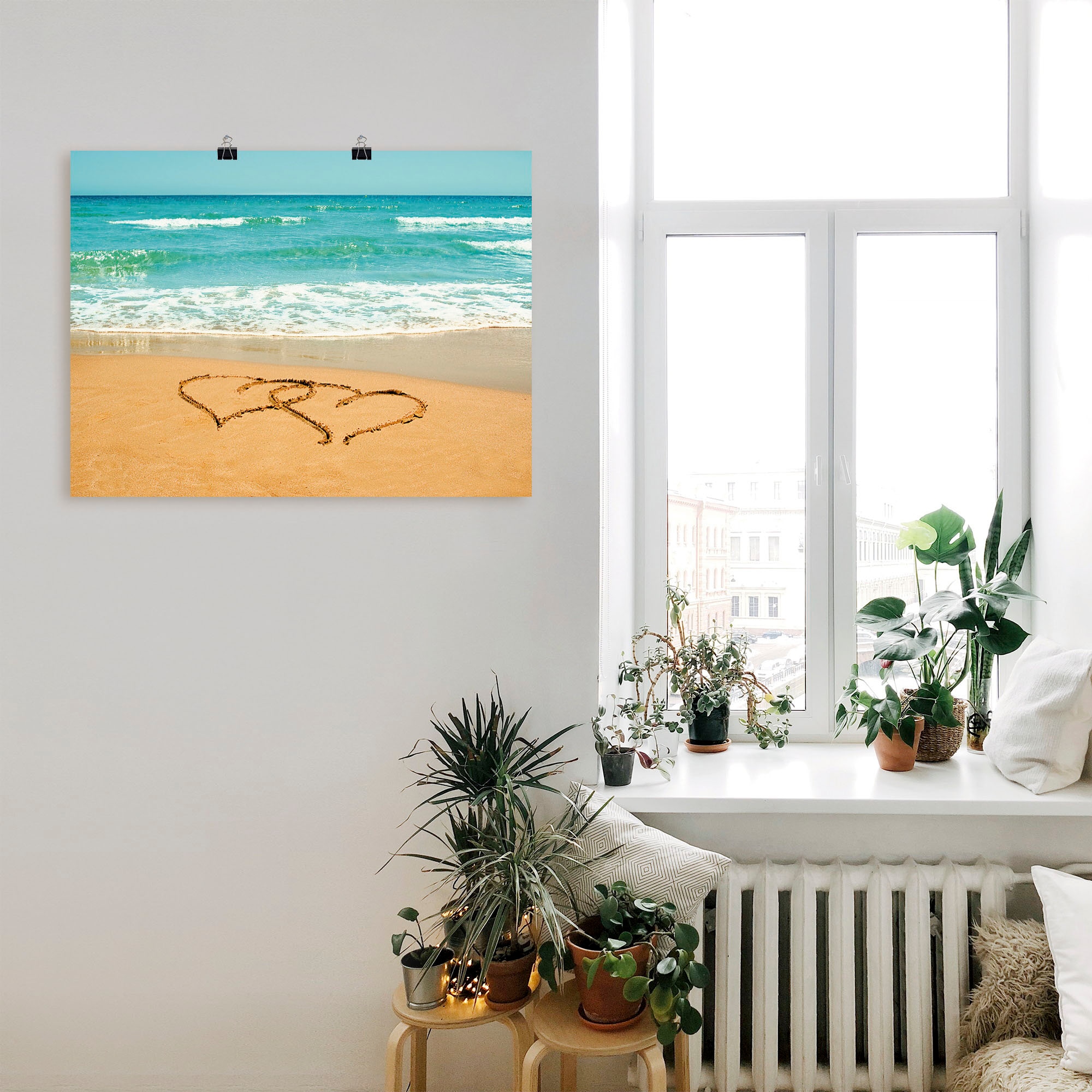 Artland Poster »Herzen im Sand«, Strand, (1 St.), als Alubild, Leinwandbild, Wandaufkleber oder Poster in versch. Größen