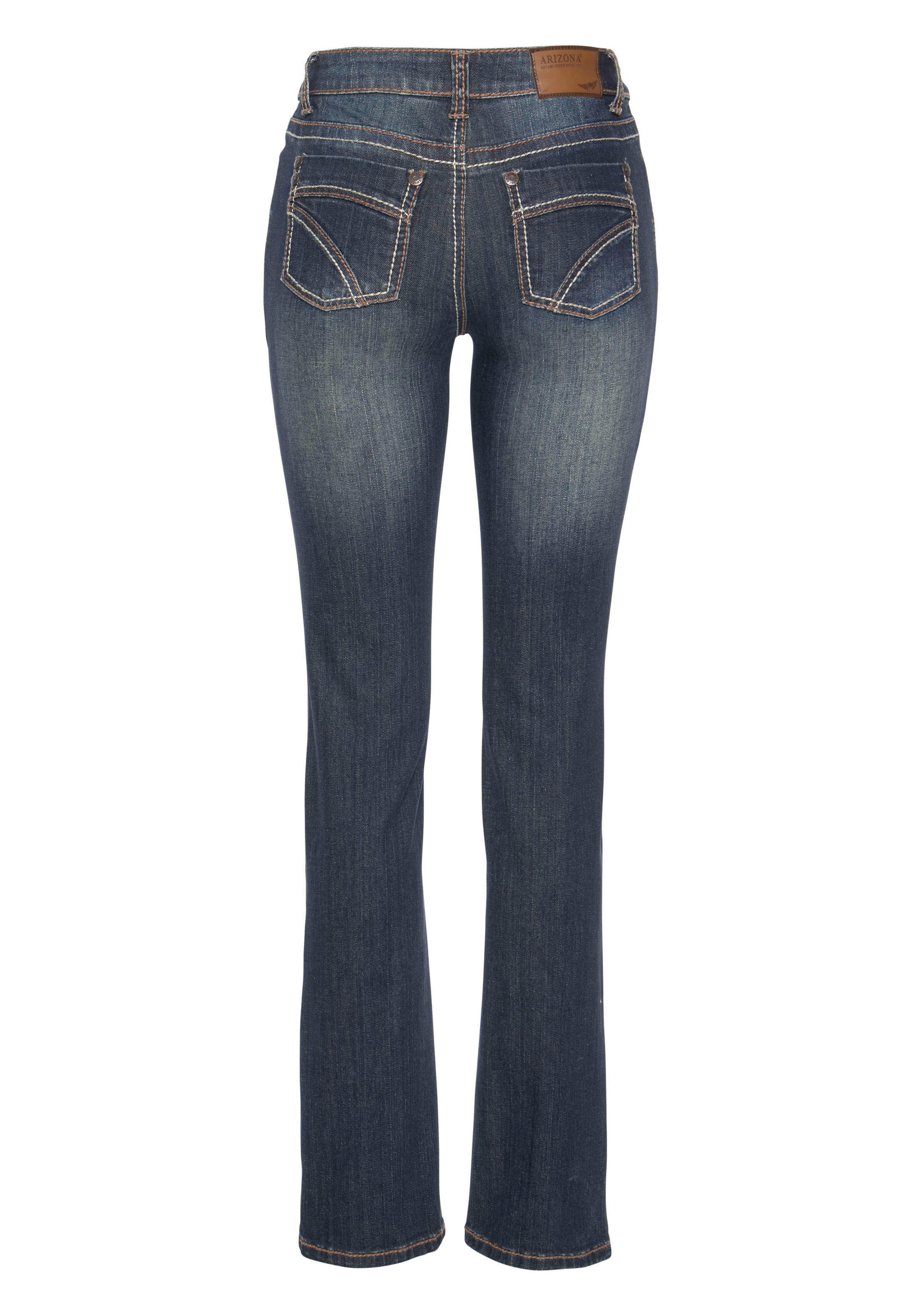 Arizona Gerade Jeans »Kontrastnähte«, niedrige Leibhöhe, in 5-Pocket-Form, Used-Look-Waschung