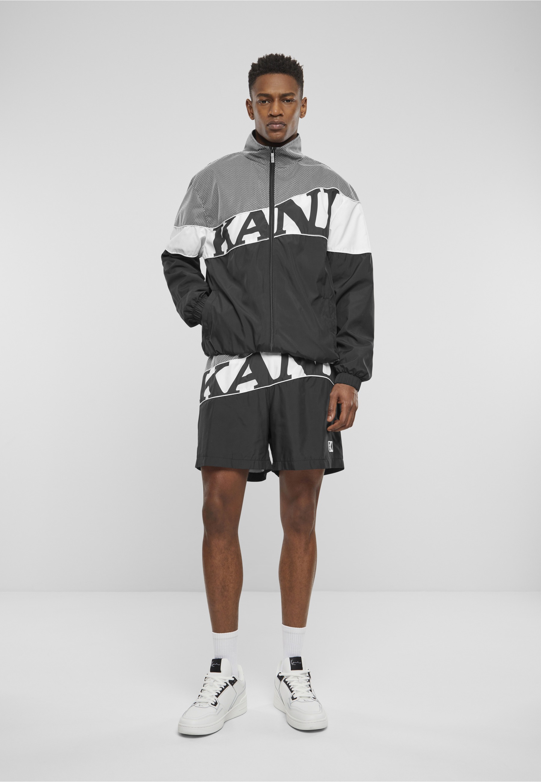 Karl Kani Shorts »Karl Kani Herren KM242-014-2 Wavy Retro Black Trackshorts«