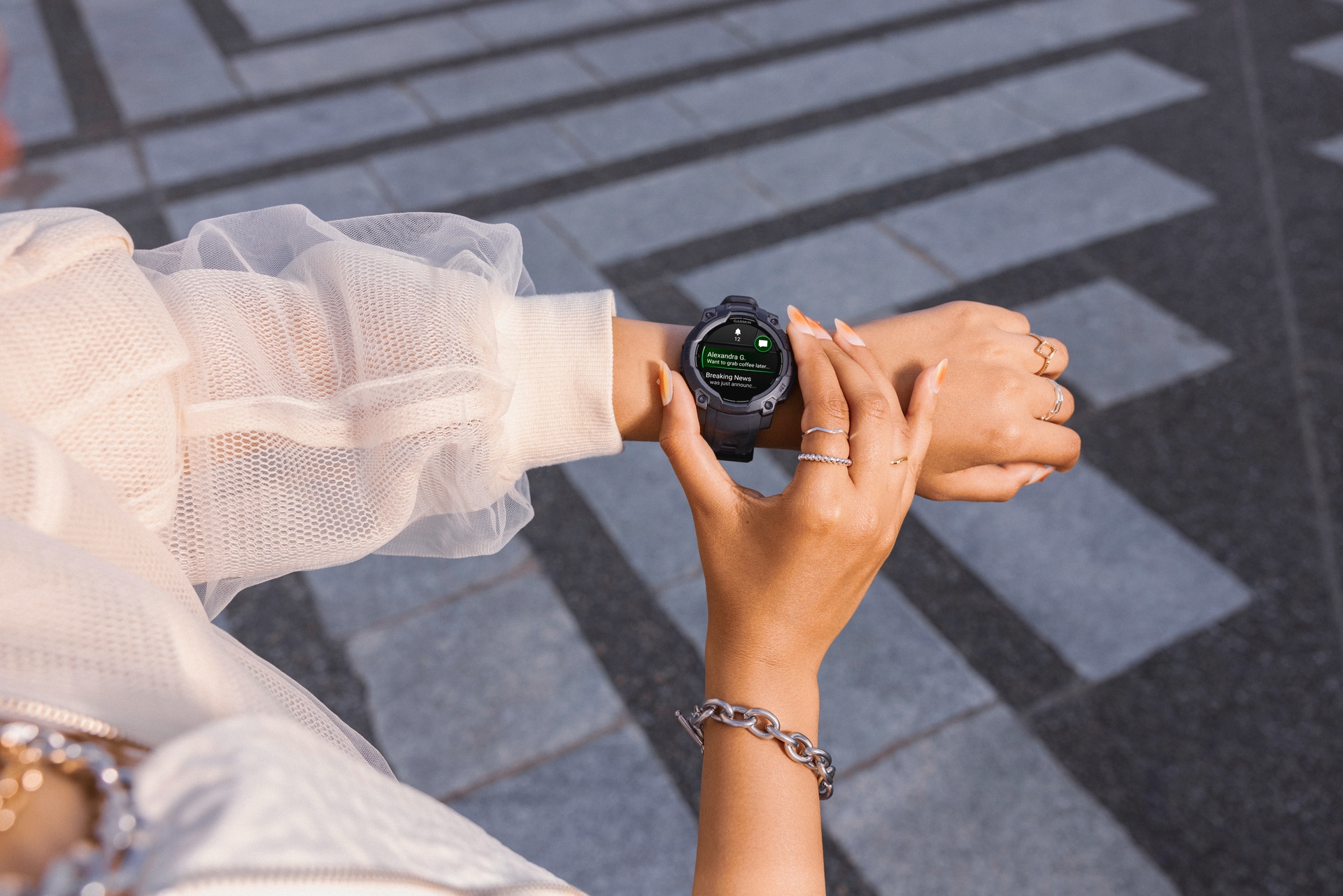 Garmin Smartwatch »Instinct 3 AMOLED 45mm«, (3 cm / 1,2 Zoll), 4 GB,)