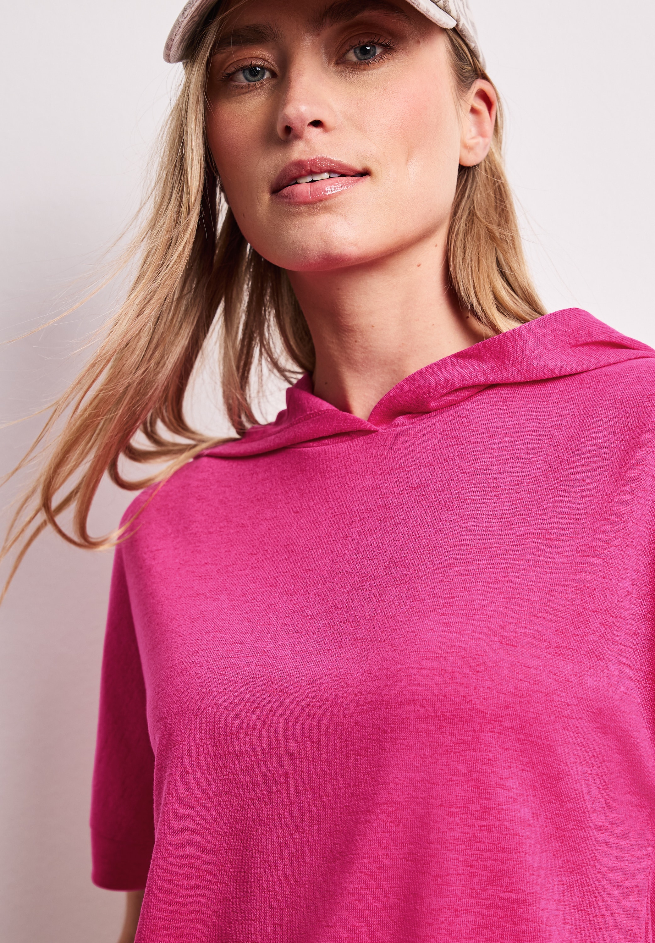 STREET ONE Kurzarmshirt mit Kapuze