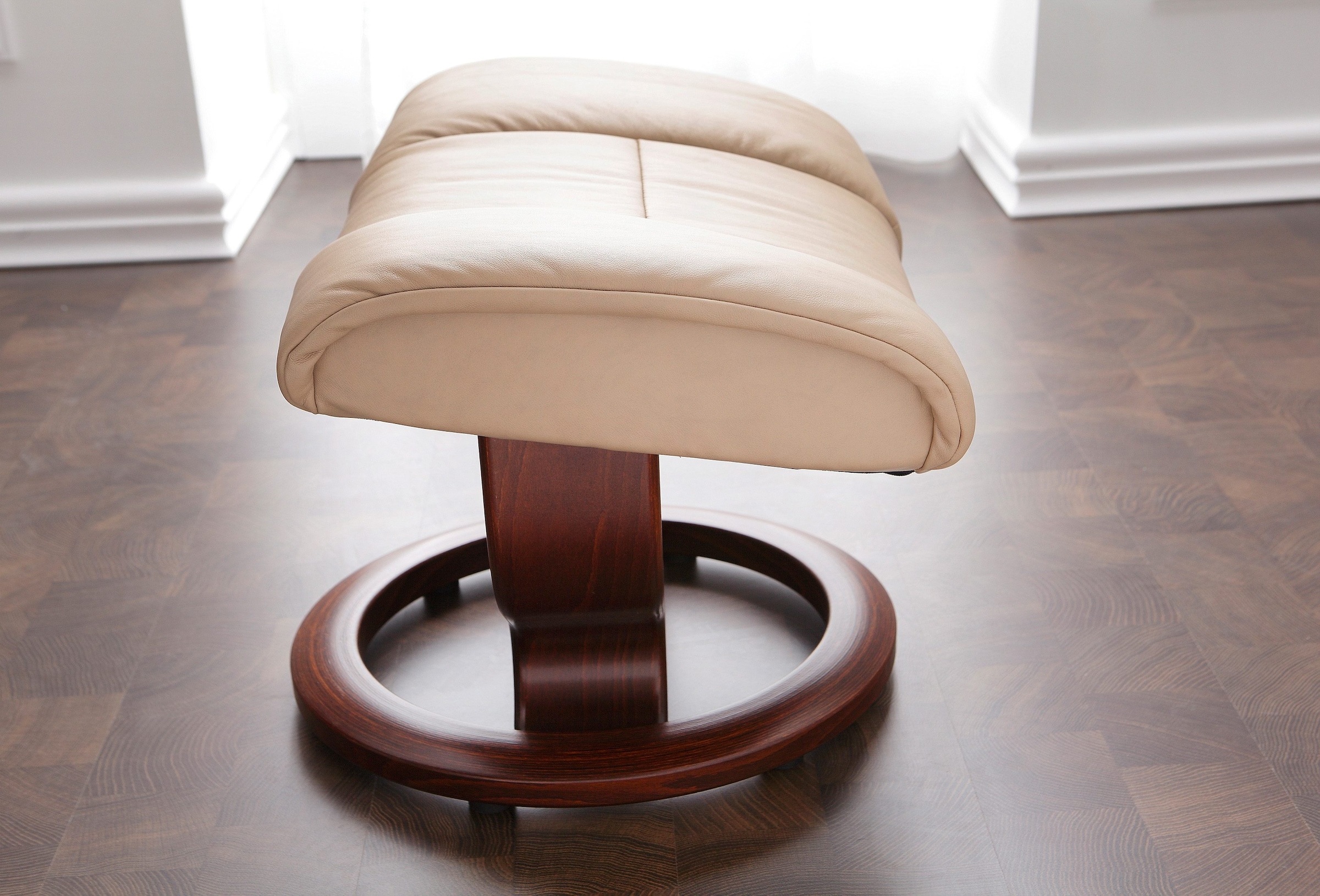 Stressless® Hocker »Ruby«, mit Classic Base, Gestell Eiche, Wenge, Braun & Schwarz