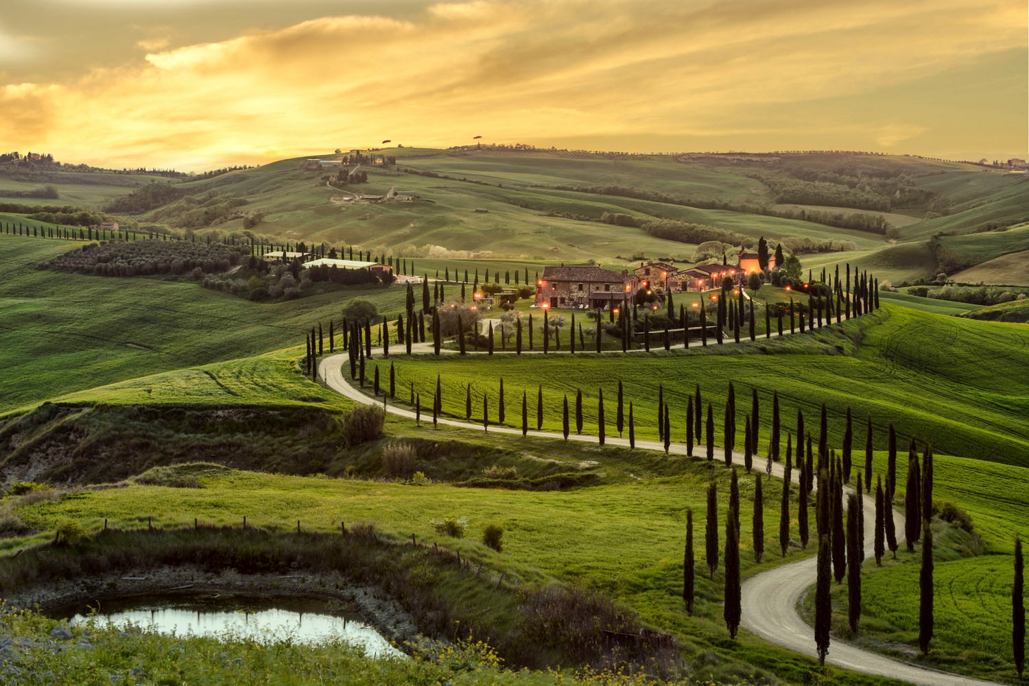 queence Acrylglasbild »Toskana bei Sonnenuntergang«, Landschaft-Italien-Tan günstig online kaufen