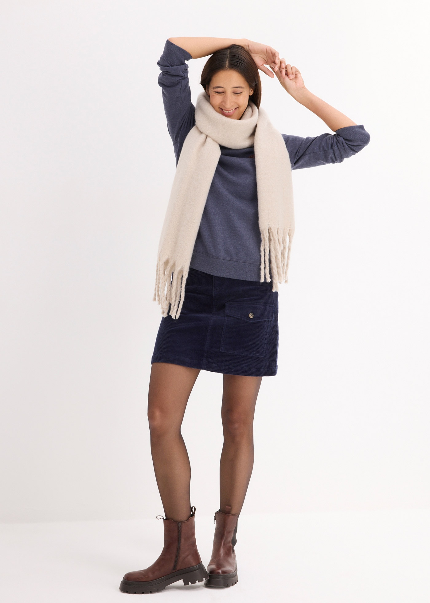 bonprix Sweatshirt, 2 Stk. bequeme Passform, hüftbedeckende Länge, mit Rundhalsausschnitt
