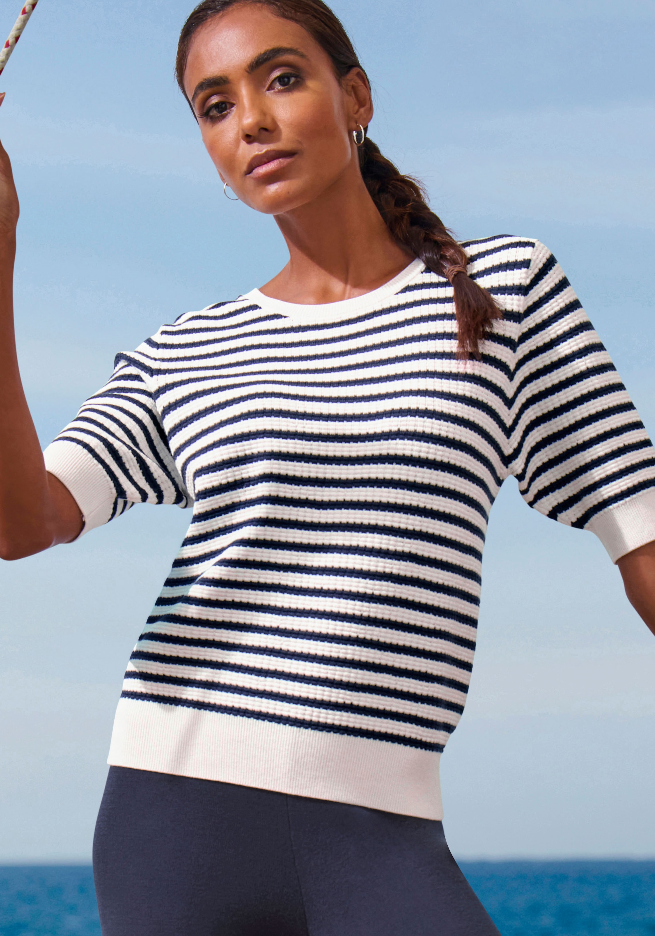 French Connection T-Shirt Loungeshirt mit kurzem Arm, aus soften Strukturstrick, Loungewear