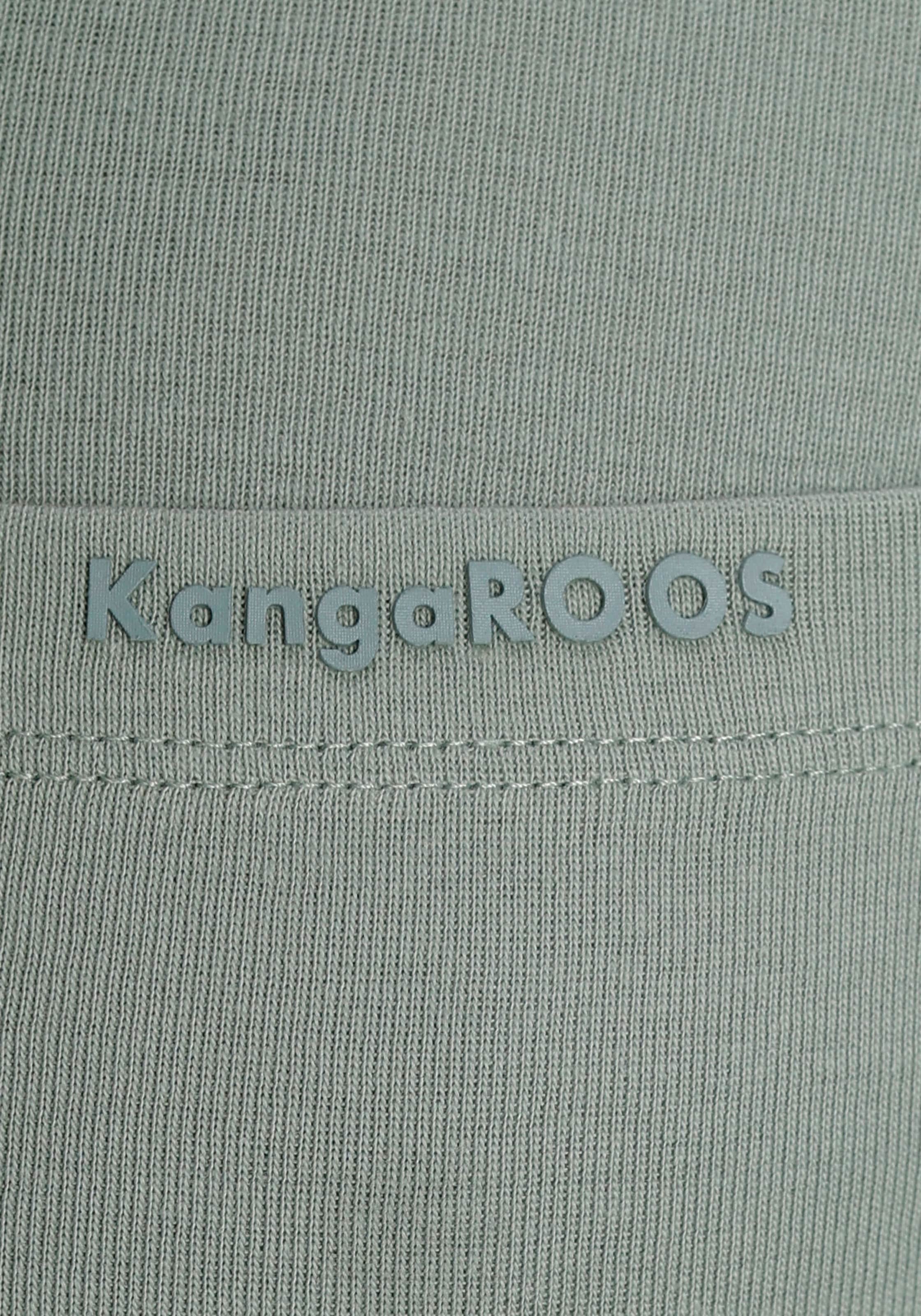 KangaROOS V-Shirt, (Spar-Set, 2er-Pack), Kurzarm, figurbetonter Schnitt, aus Baumwolle, im 2er-Pack
