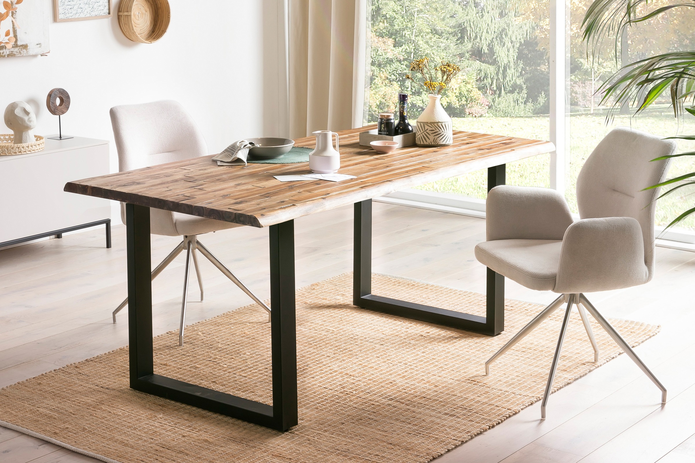 SALESFEVER Essgruppe »Designstarke Essgruppe« Set, 5 Stk. tlg. 5-teiliges Set: raue Balken-Tischplatte, Rautenstepp-Rücken Natur, Beige, Schwarz +...