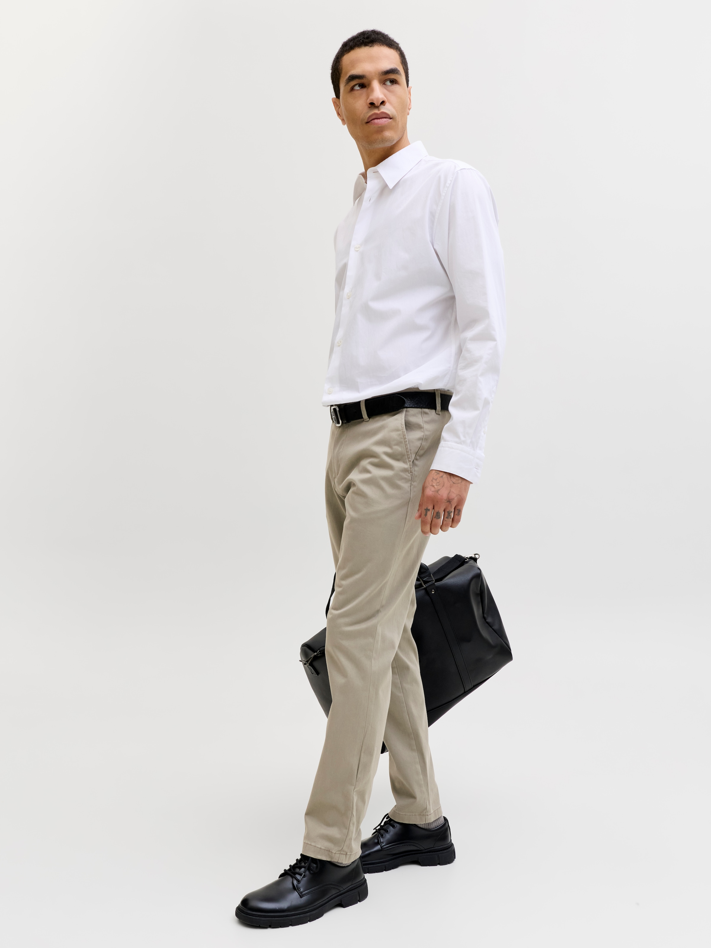 Jack & Jones Chinohose »JJIMARCO mit Badge und hohem Tragekomfort«  unifarben, modisch, slim fit, Baumwollmischung