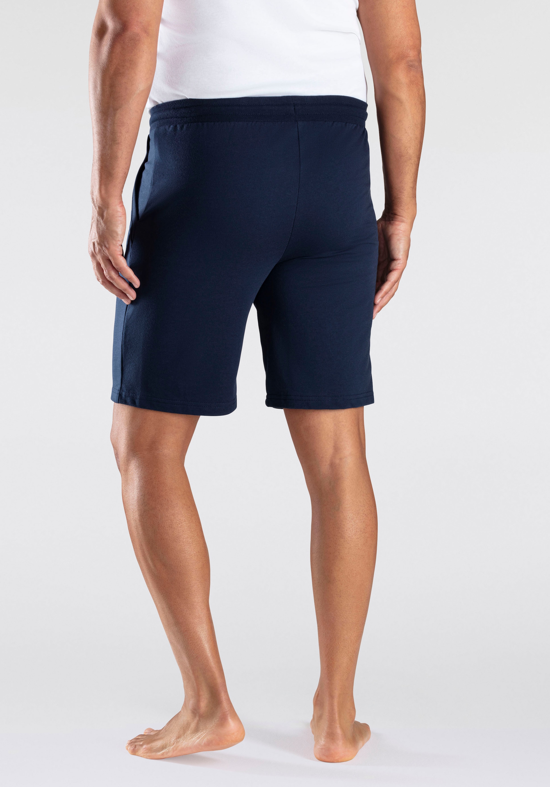 3. Bild von Bench. Loungewear Sweatshorts, mit seitlichen Taschen