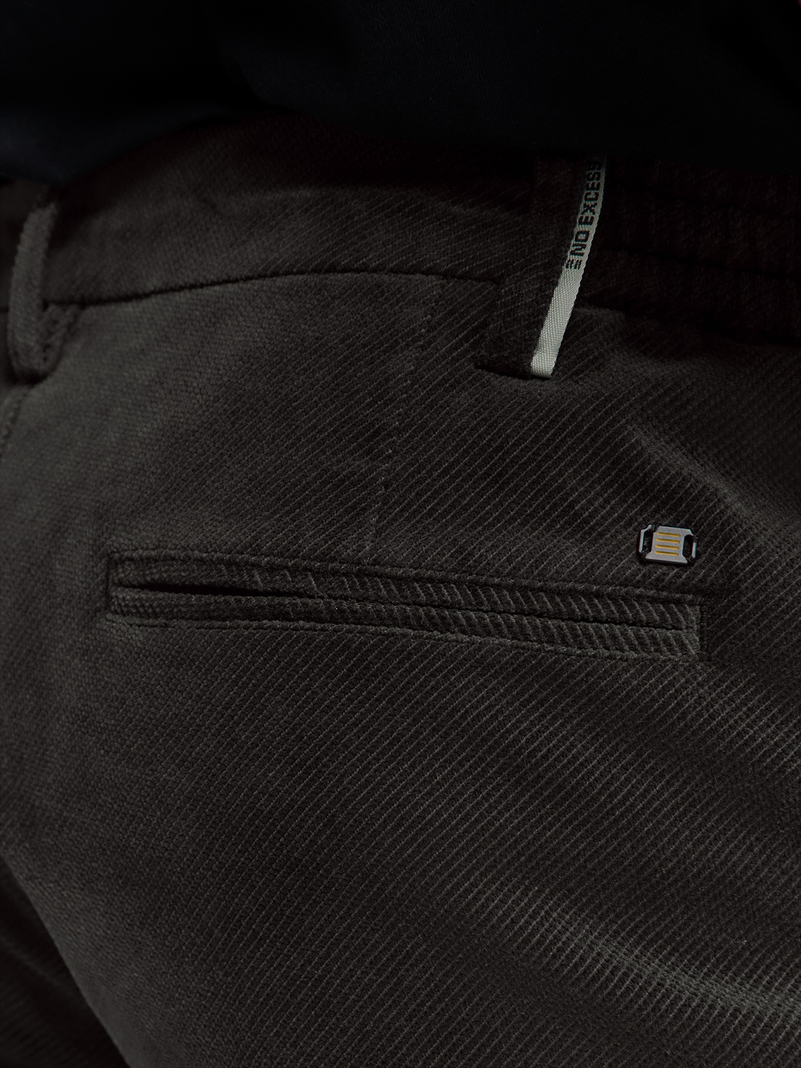 NO EXCESS Chinohose »No Excess Kordhosen«