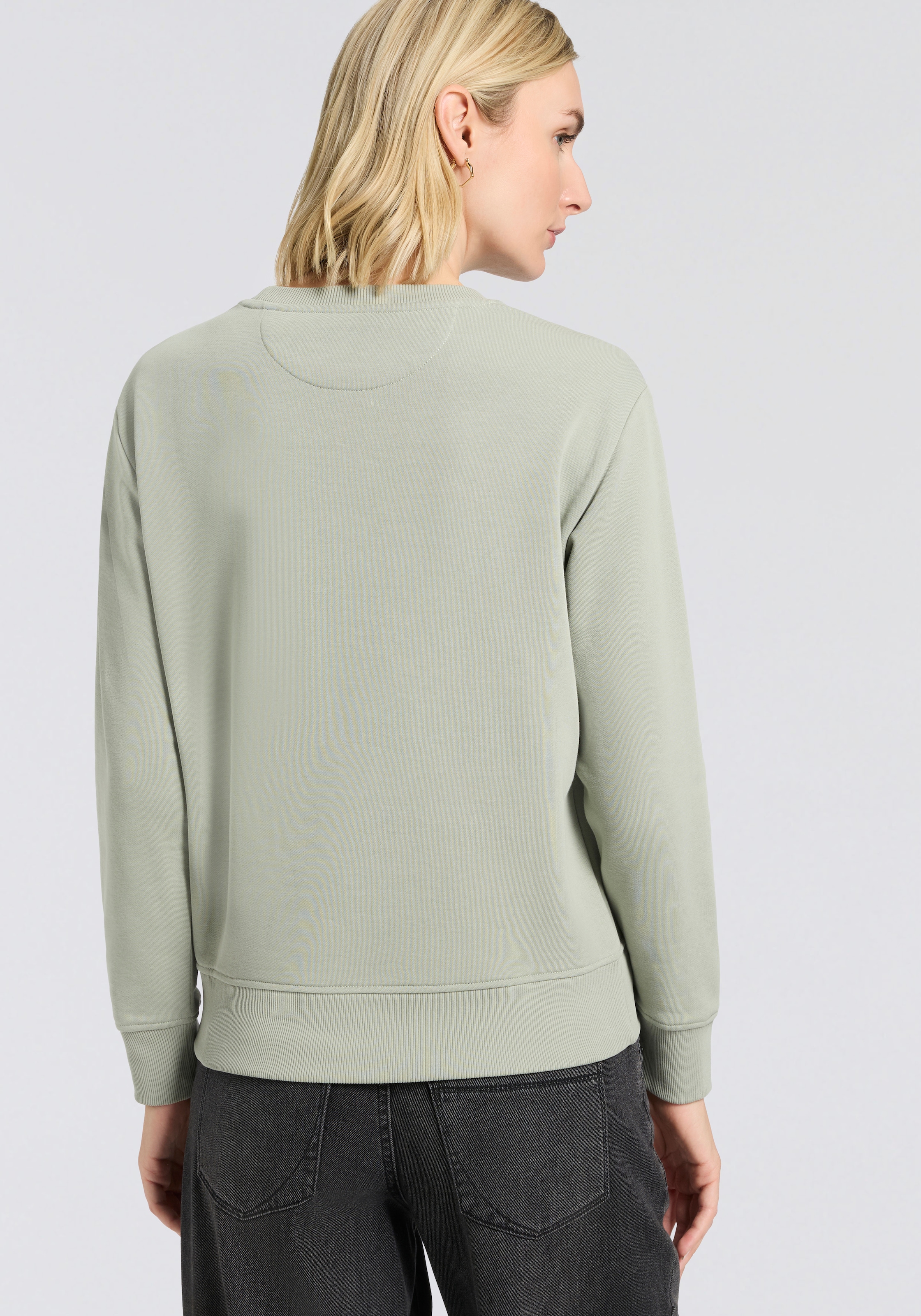 Gant Sweatshirt »SHIELD C-NECK SWEAT«, Grafische GANT-Stickerei auf der Brust
