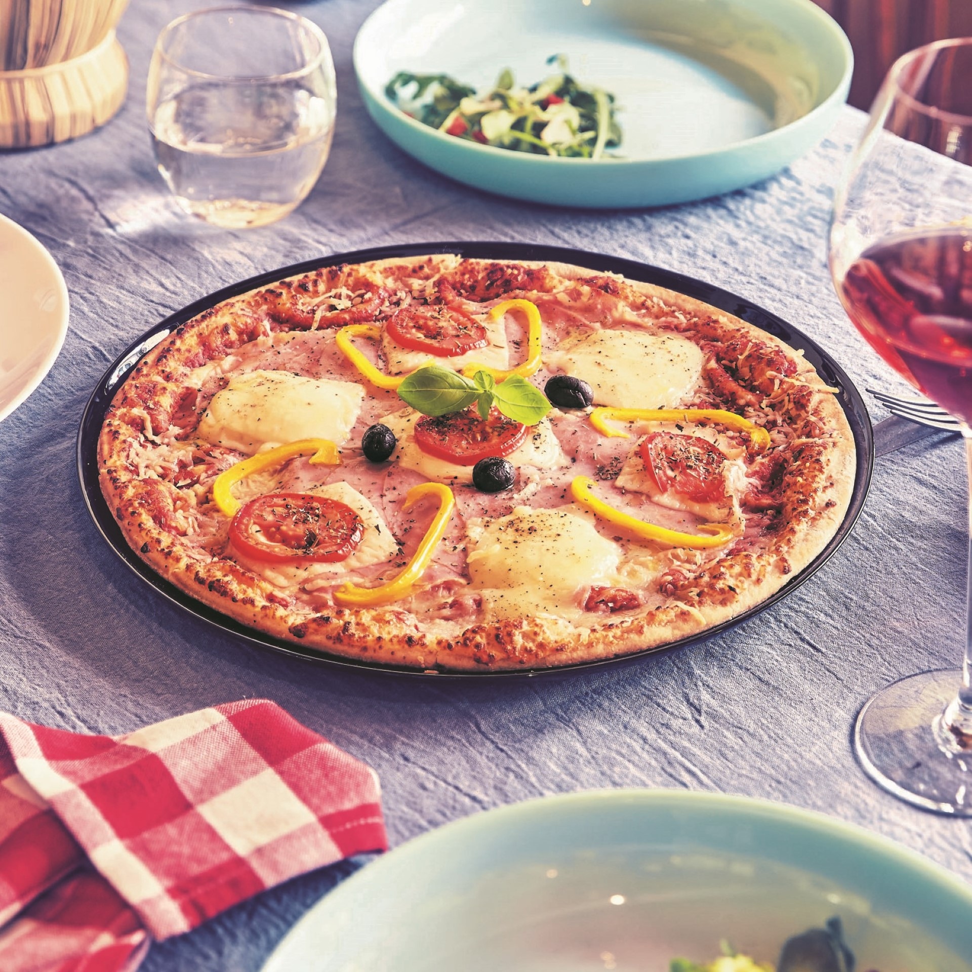Luminarc Pizzateller »Italien Party Schwarz, Teller-Set, 6-tlg.« Klassisch, Schwarzes Opalglas, Vielseitig einsetzbar