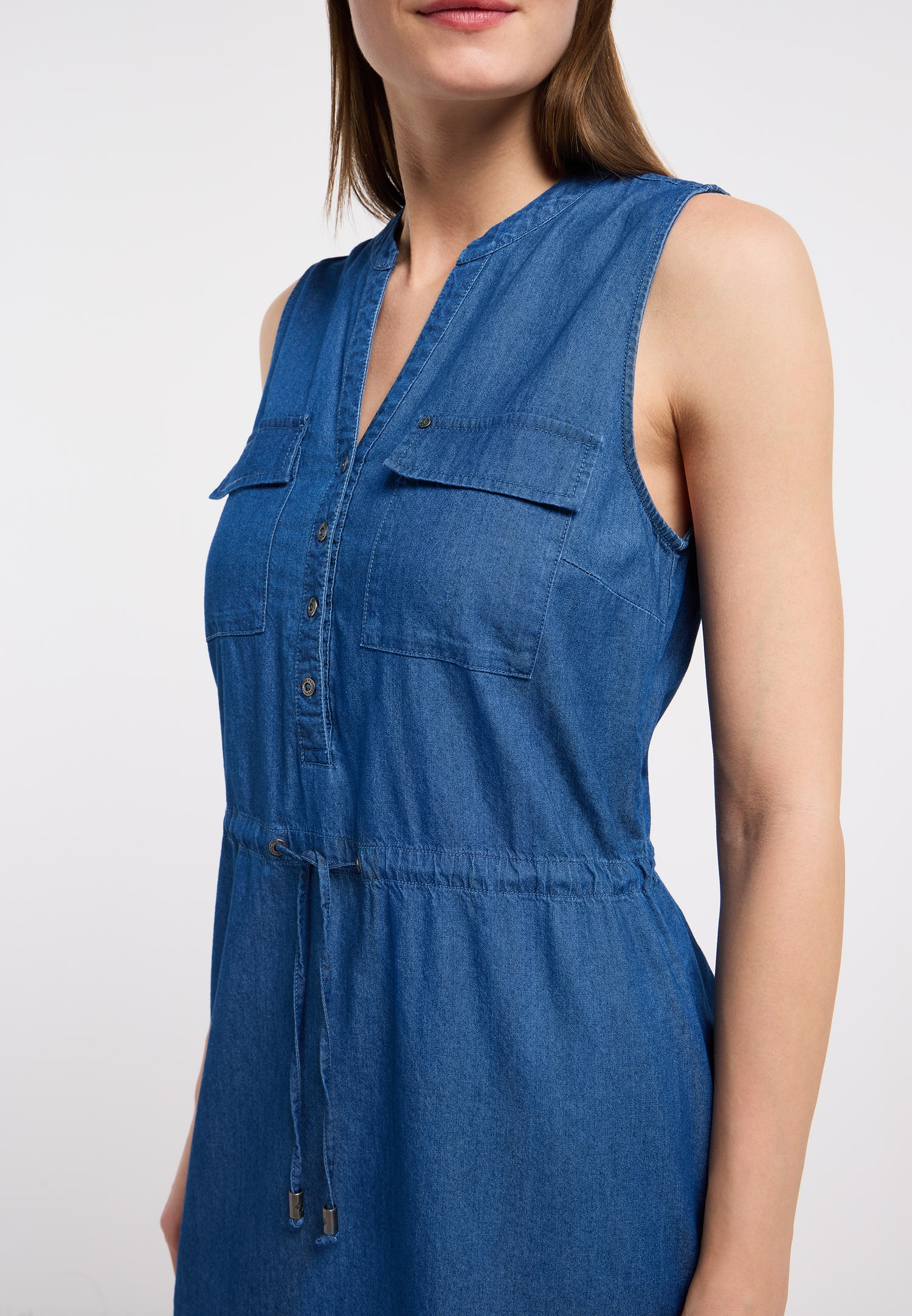 Ragwear Jeanskleid »ROISSIN DENIM« Brusttaschen Baumwoll-Viskose-Mix mit Denim-Optik und Taillenband