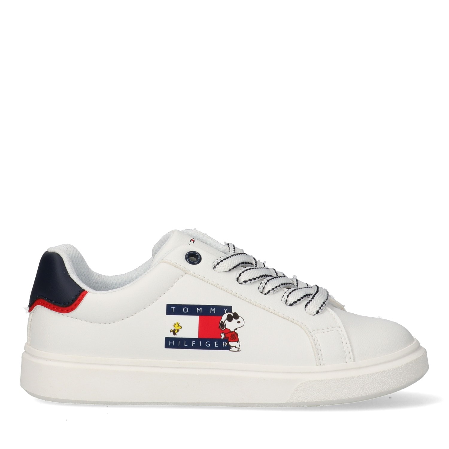 Tommy Hilfiger Sneaker  Tommy Hilfiger x Snoopy Sneaker, Freizeitschuh zum Schnüren