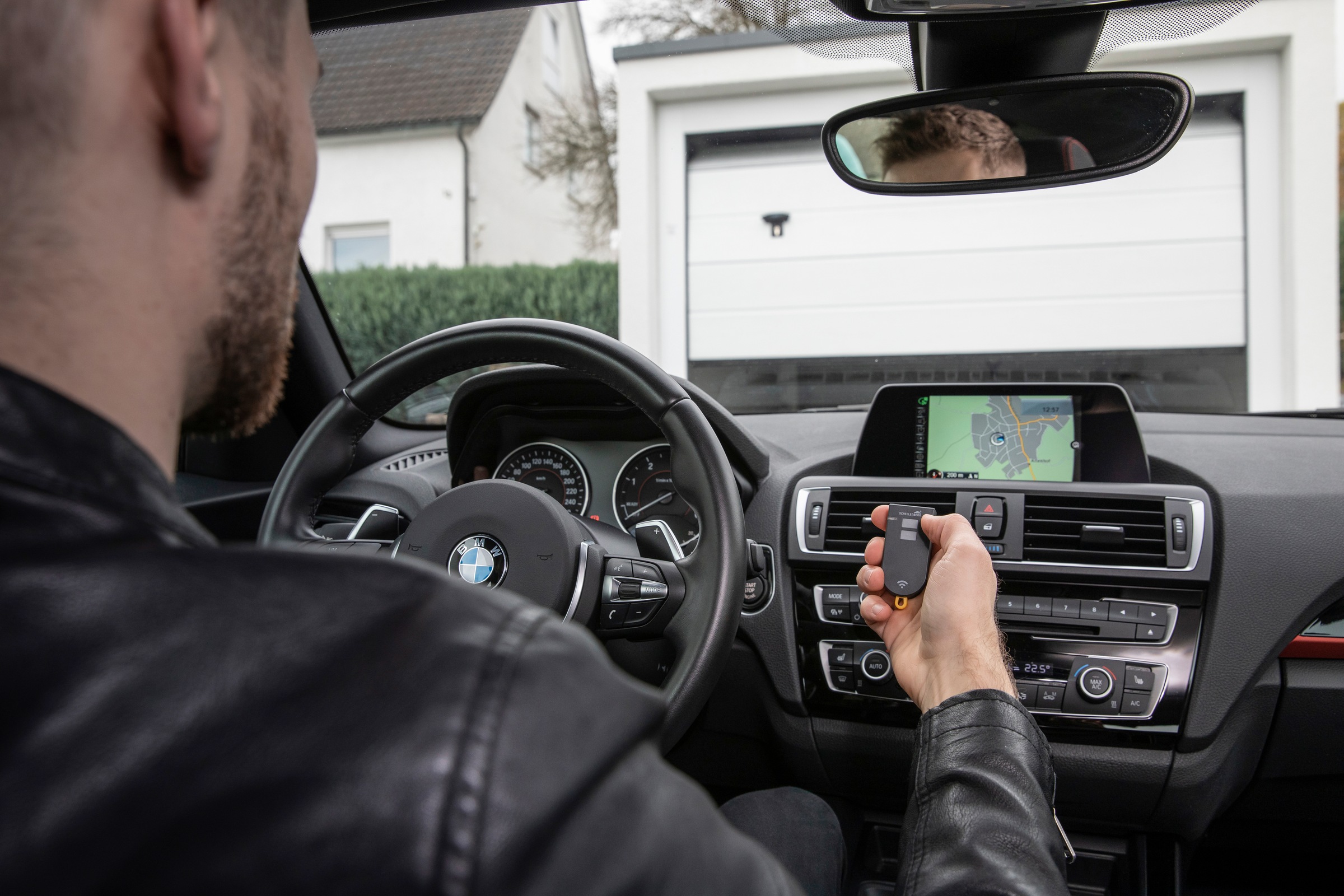 SCHELLENBERG Garagentorantrieb »Smart Drive L, smarter Funk-Antrieb für Tore bis 10 m²«, (1 tlg.), Torantriebe inkl. Zubehör