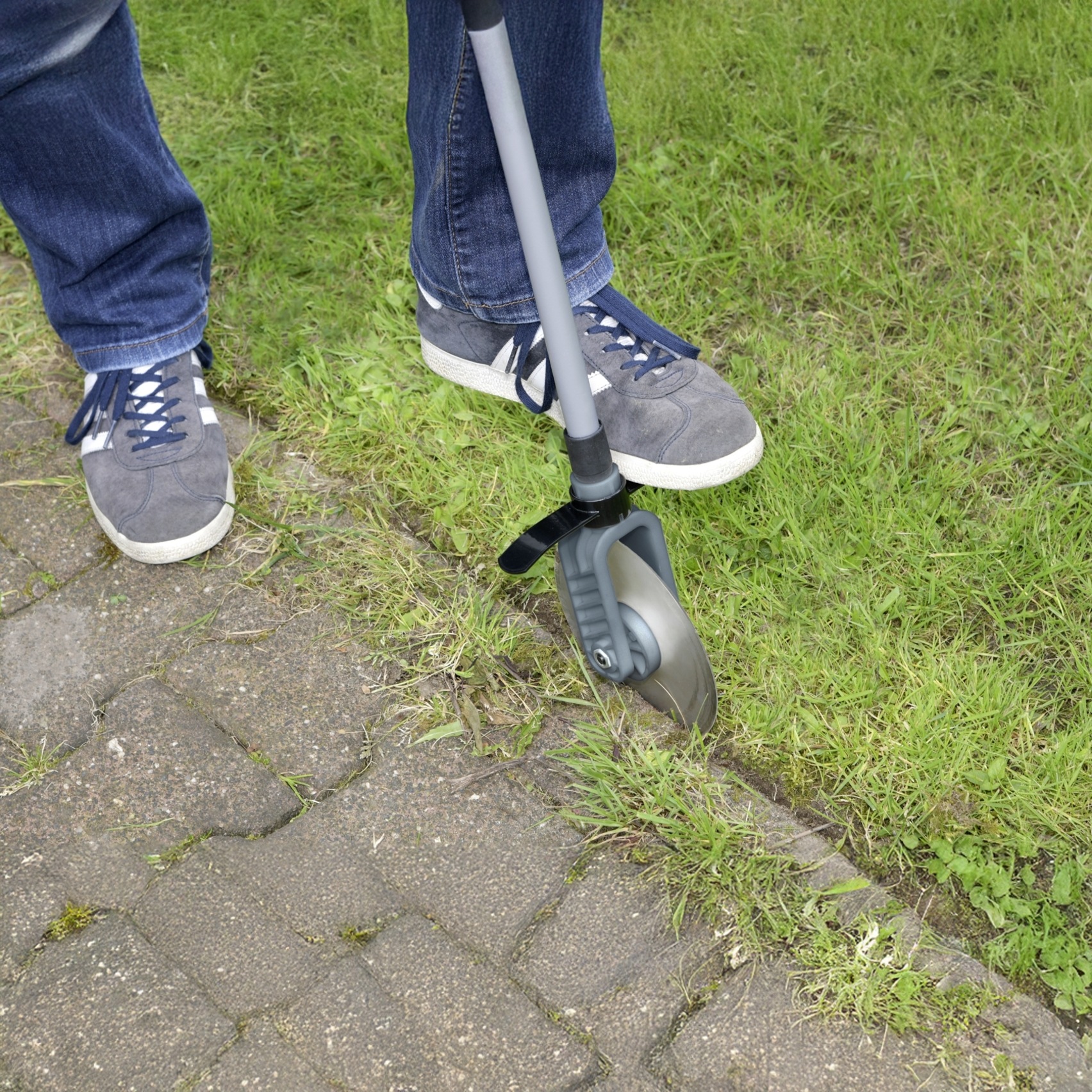 Maximex Kantenschneider »Modell Cut« Rasenkanten-Roller mit Teleskopstiel, ausziehbar von 56 bis 122 cm