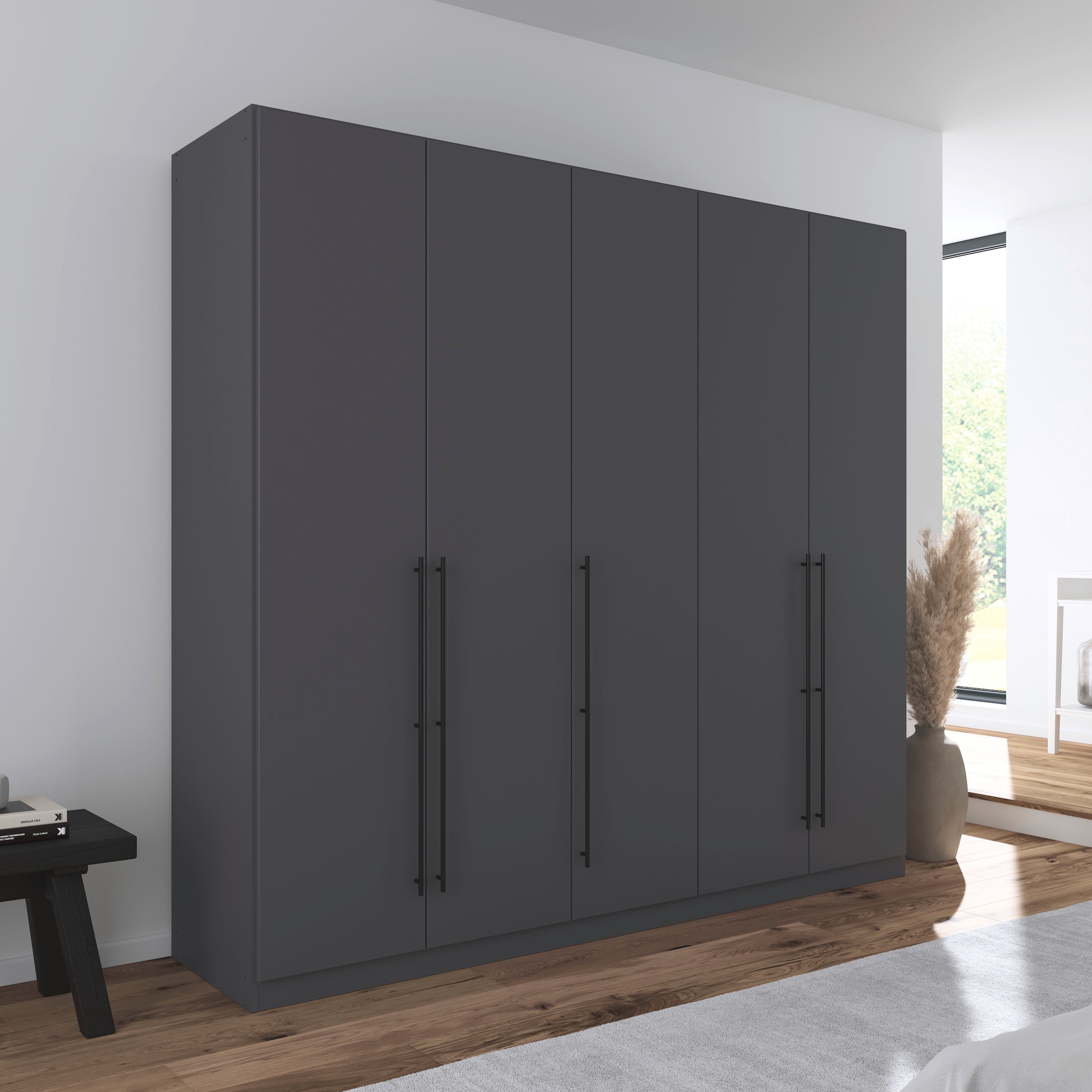 rauch Kleiderschrank »Drehtürenschrank Schrank Garderobe Wäscheschrank Schlafzimmer AVOLA«, (in 3 verschiedenen Ausstattungen BASIC/CLASSIC/PREMIUM), mit hochwertigen Stangengriffen in Schwarz aus Metall MADE IN GERMANY