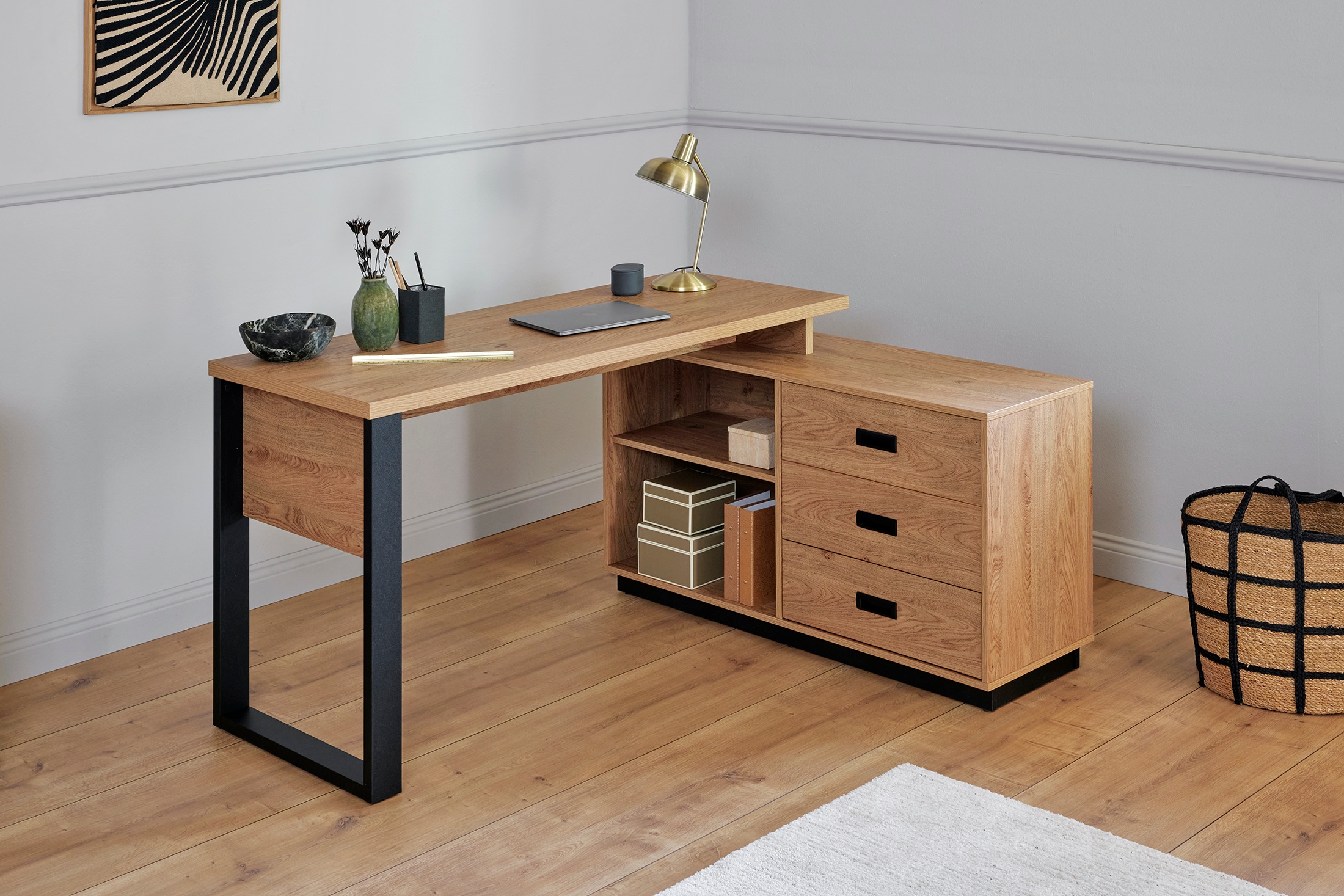 Jahnke Eckschreibtisch »RIVA C 150 E«, (1 St.), wechselseitig montierbar, Stauraum & Kabeldurchführung, Breite 150 cm