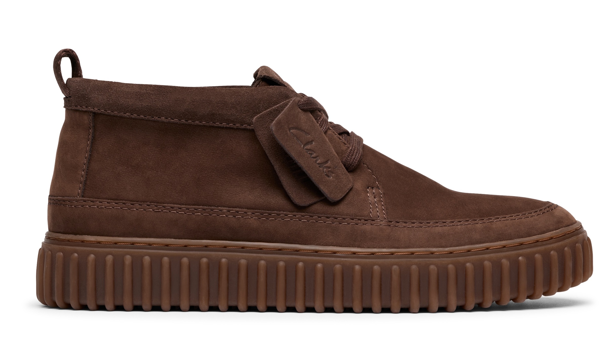 Clarks Sneaker »Torhill Lace Hi«, Desert Boots, Schnürboots mit Wechselfußbett