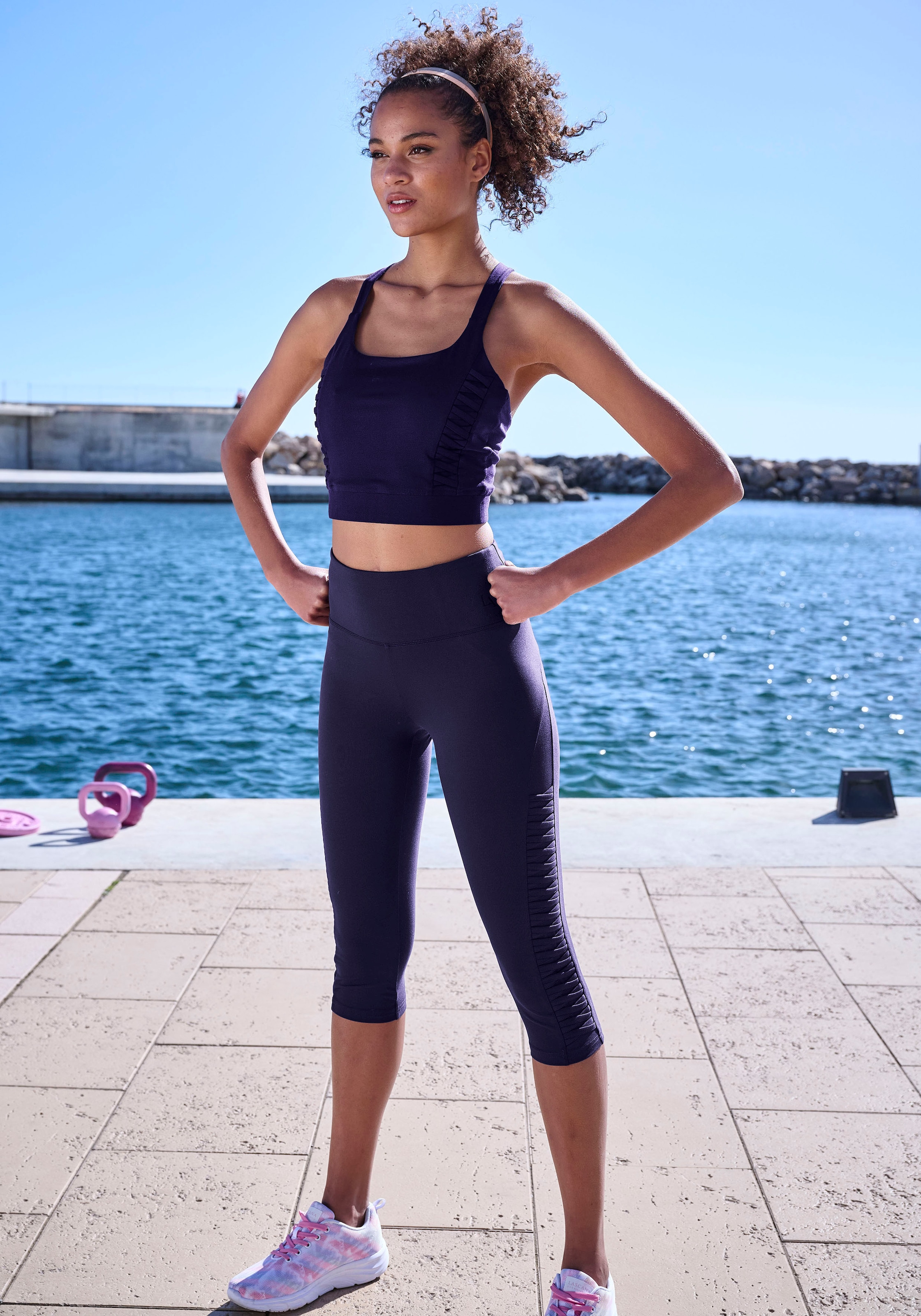 LASCANA ACTIVE Caprileggings, mit Zierschnürung