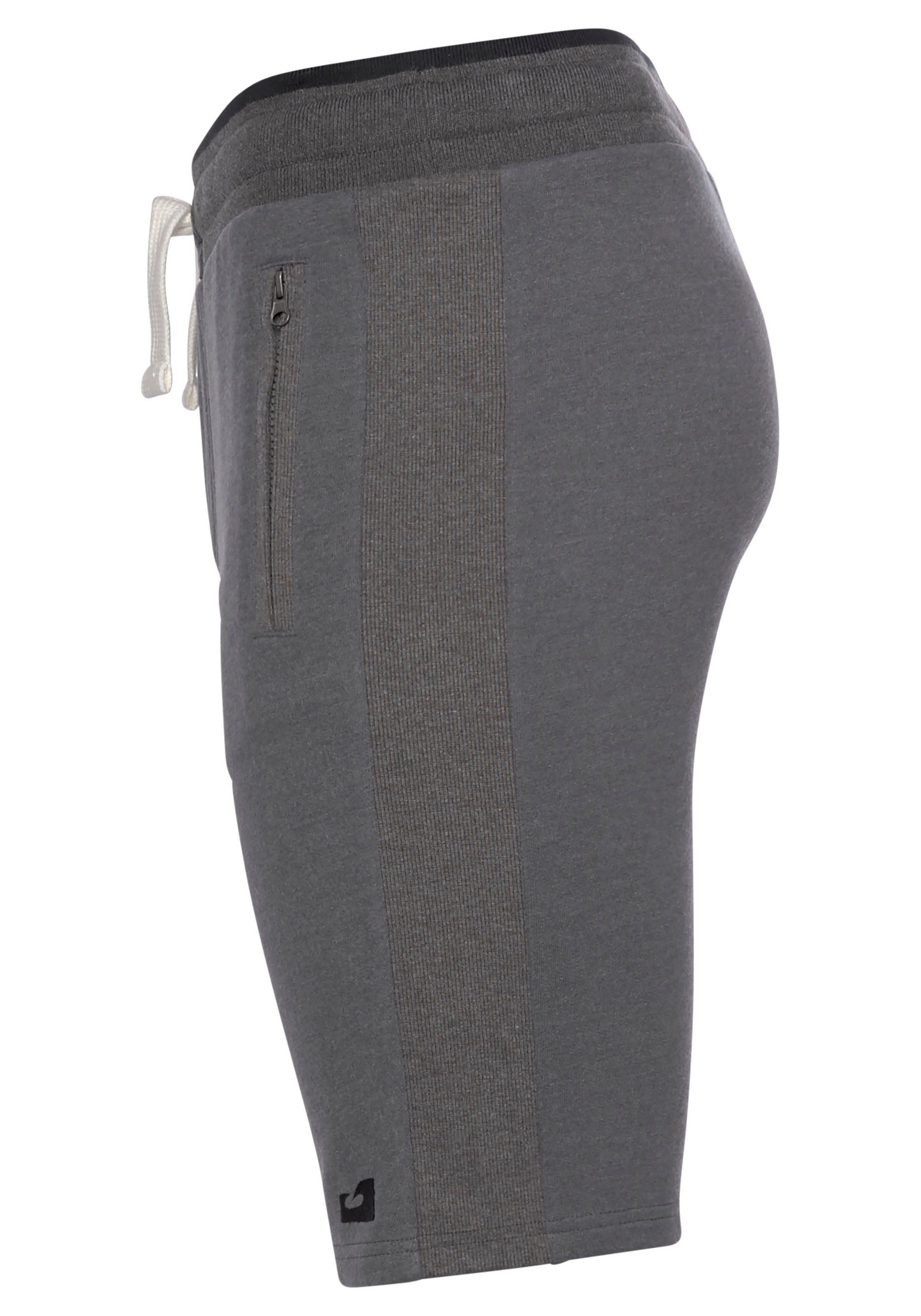 7. Bild von Ocean Sportswear Sweatshorts »Relax Fit«, mit Reißverschlusstaschen