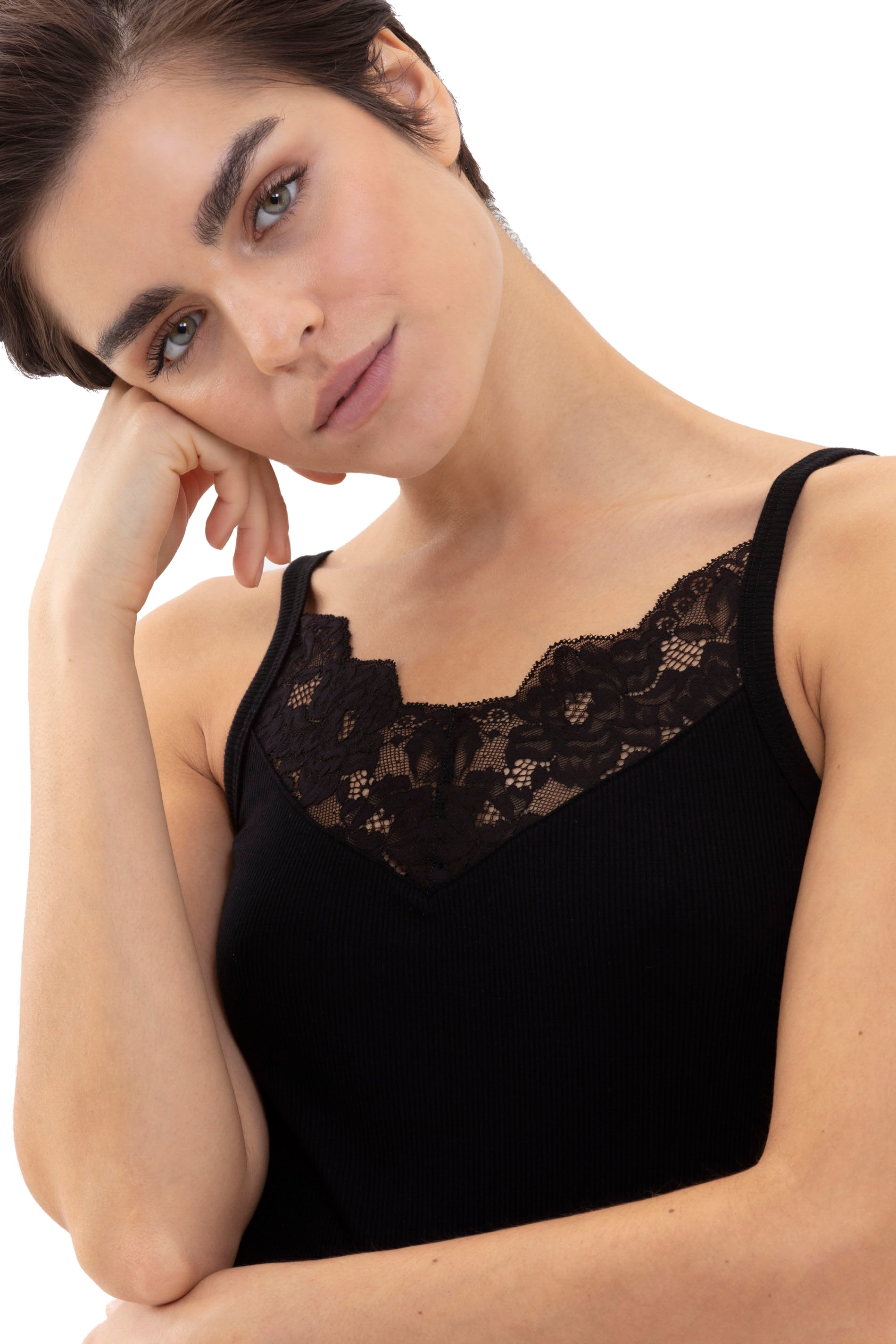 Mey Spaghettitop »ORGANIC COTTON«, tiefer V-Ausschnitt, Baumwollmischung, Feinripp, Spitze