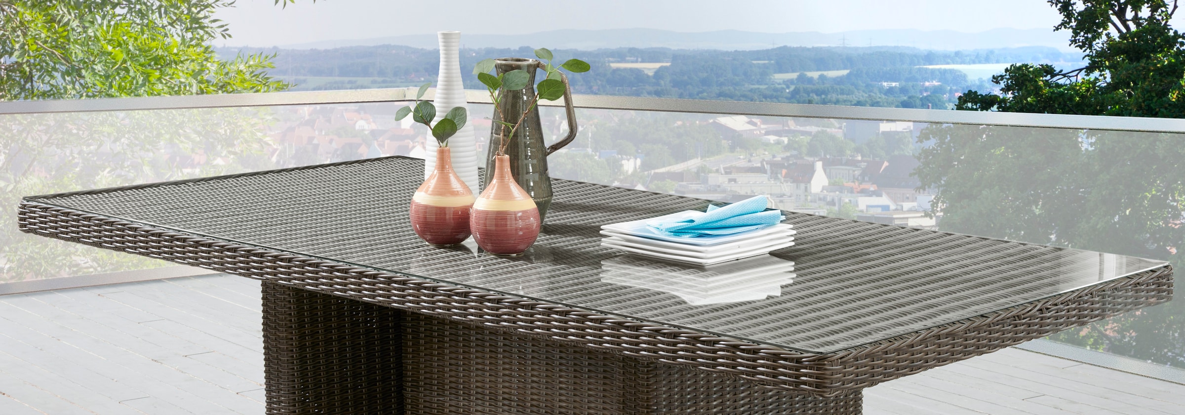 Destiny Garten-Essgruppe »MALAGA LUNA« 4x Sessel, 1x Tisch, inkl. Auflagen, 13 Stk. tlg. Aluminium, Polyrattan