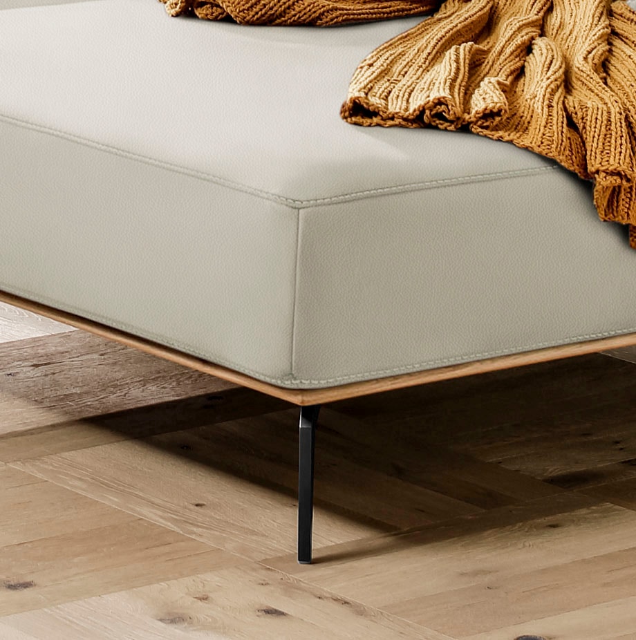 W.SCHILLIG Ecksofa »run, Designsofa mit tollem Sitzkomfort, bequem, L-Form«, mit Holzsockel, Füße in Schwarz pulverbeschichtet, Breite 299 cm
