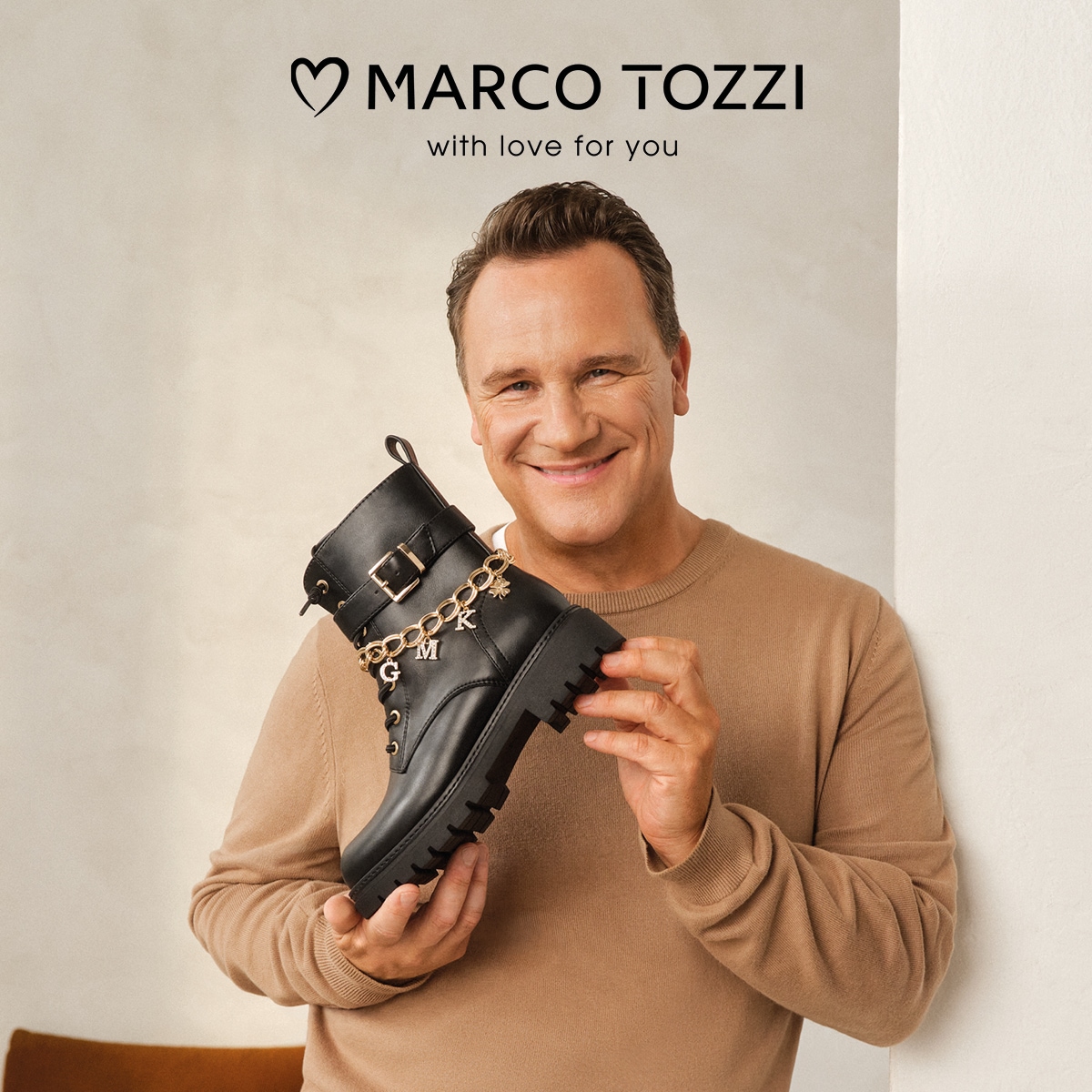 MARCO TOZZI by GMK Schnürstiefelette  Blockabsatz, Schnürboots mit edler Zierkette mit GMK-Lettern