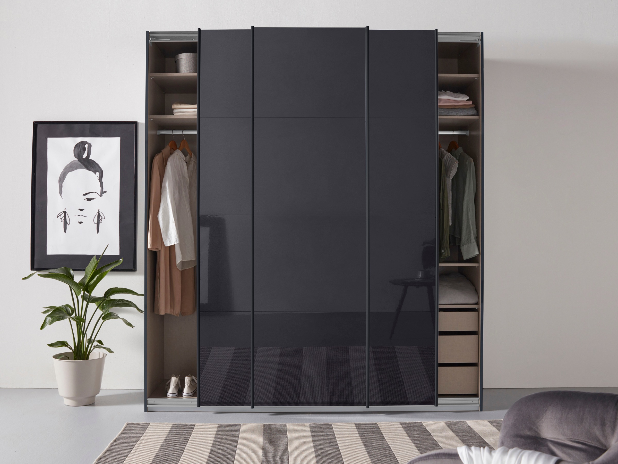 rauch Schwebetürenschrank »Kleiderschrank Schrank Garderobe TOPSELLER OTELI inkl. Inneneinteilung«, mit 3 Innenschubladen sowie zusätzlichen Einlegeböden MADE IN GERMANY