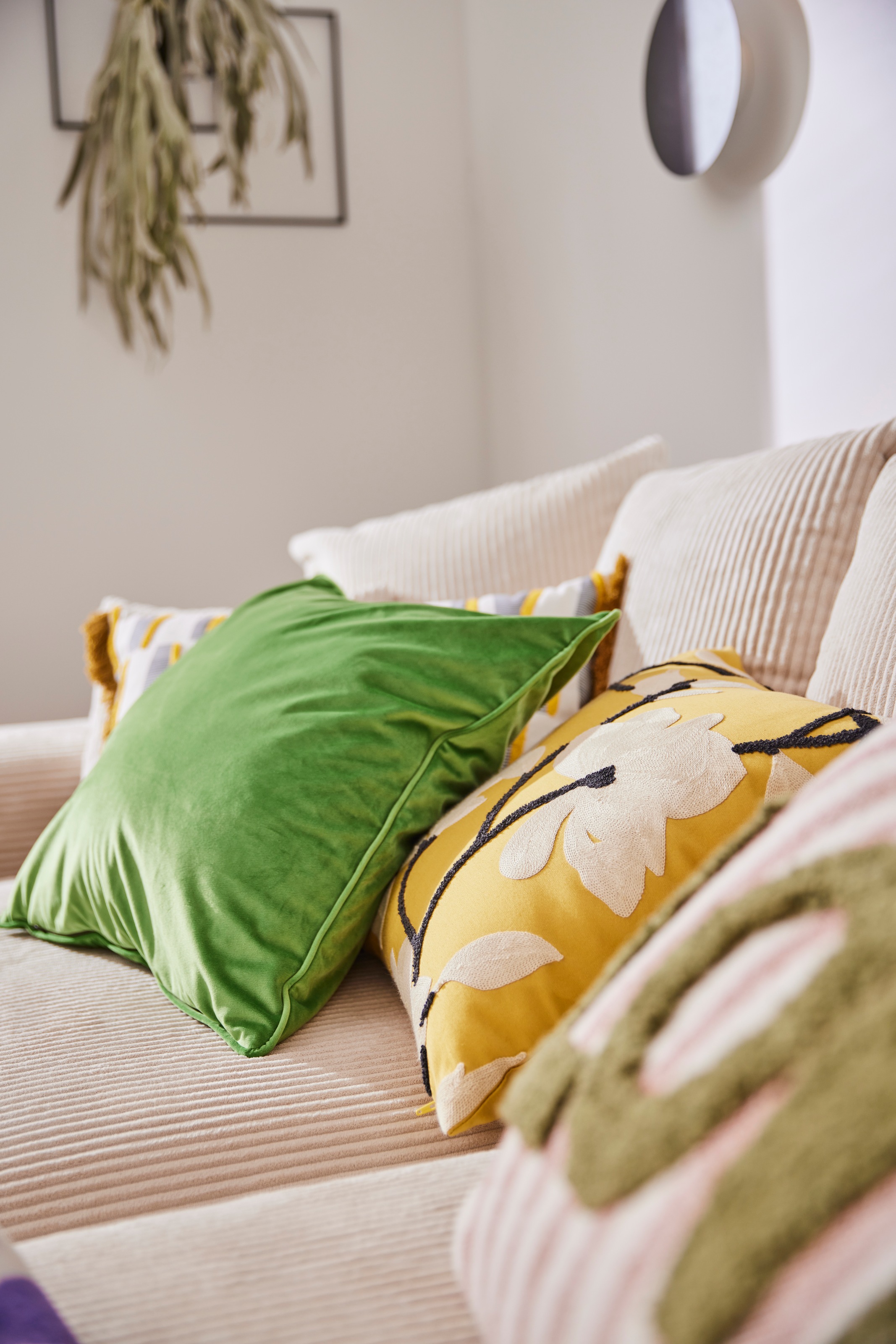 SCHÖNER WOHNEN-Kollektion Dekokissen »Fleur«, bestickt, mit hohem Baumwollanteil