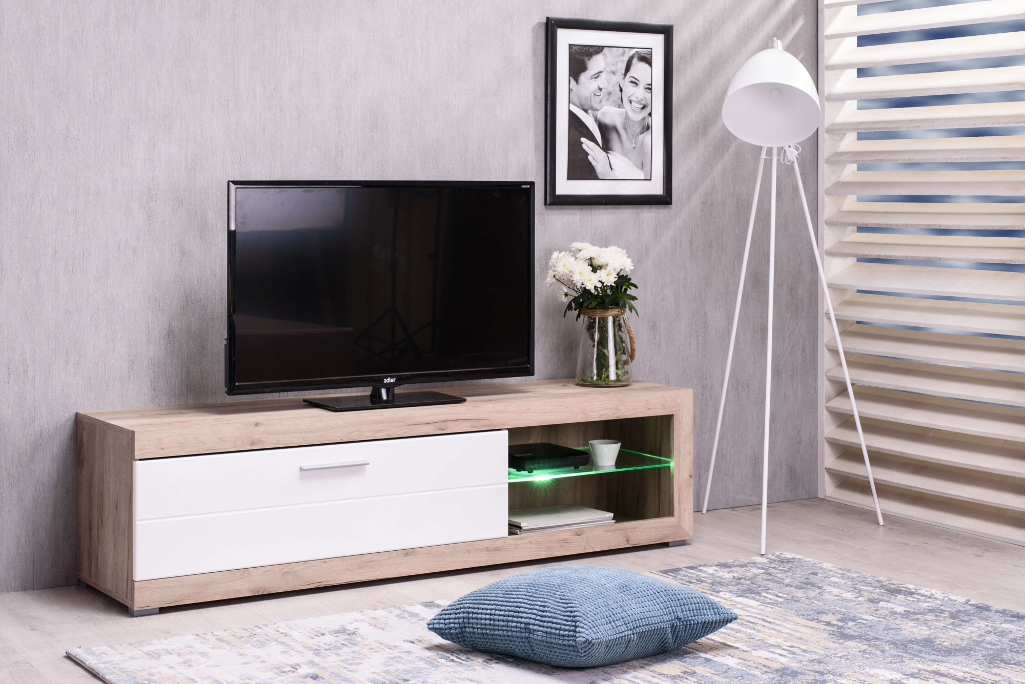 INOSIGN Lowboard »Remo TV-Kommode«, TV-Lowboard, mit LED-Beleuchtung, in verschiedenen Dekoren