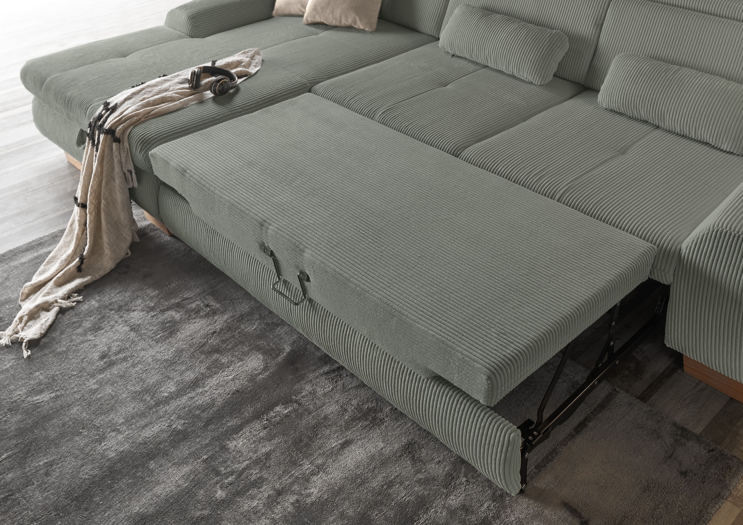 set one by Musterring Ecksofa »SO 3400 Sitzhöhe 47cm oder 49cm, Sitztiefe verstellbar, B/T: 307/195cm«, Kopteil verstellbar, mit Bettfunktion, in Cord, lind, Sitzhöhe 47