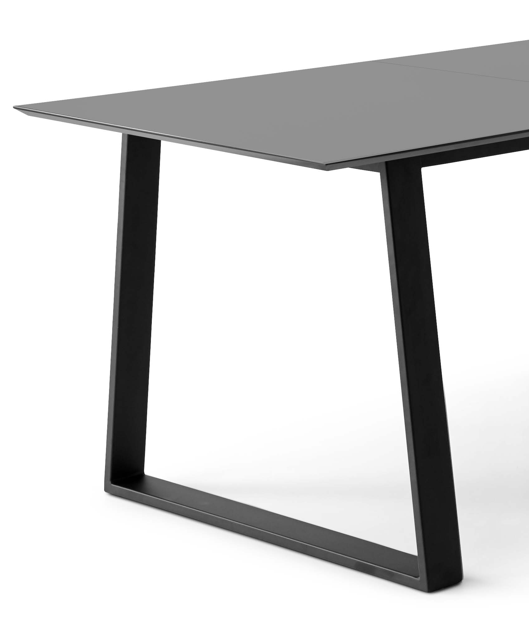 Hammel Furniture Esstisch »Meza Designtisch mit Auszugsfunktion und 2 Einlegeplatten«, (1 St.), rechteckige Tischplatte MDF, Trapez Metallgestell