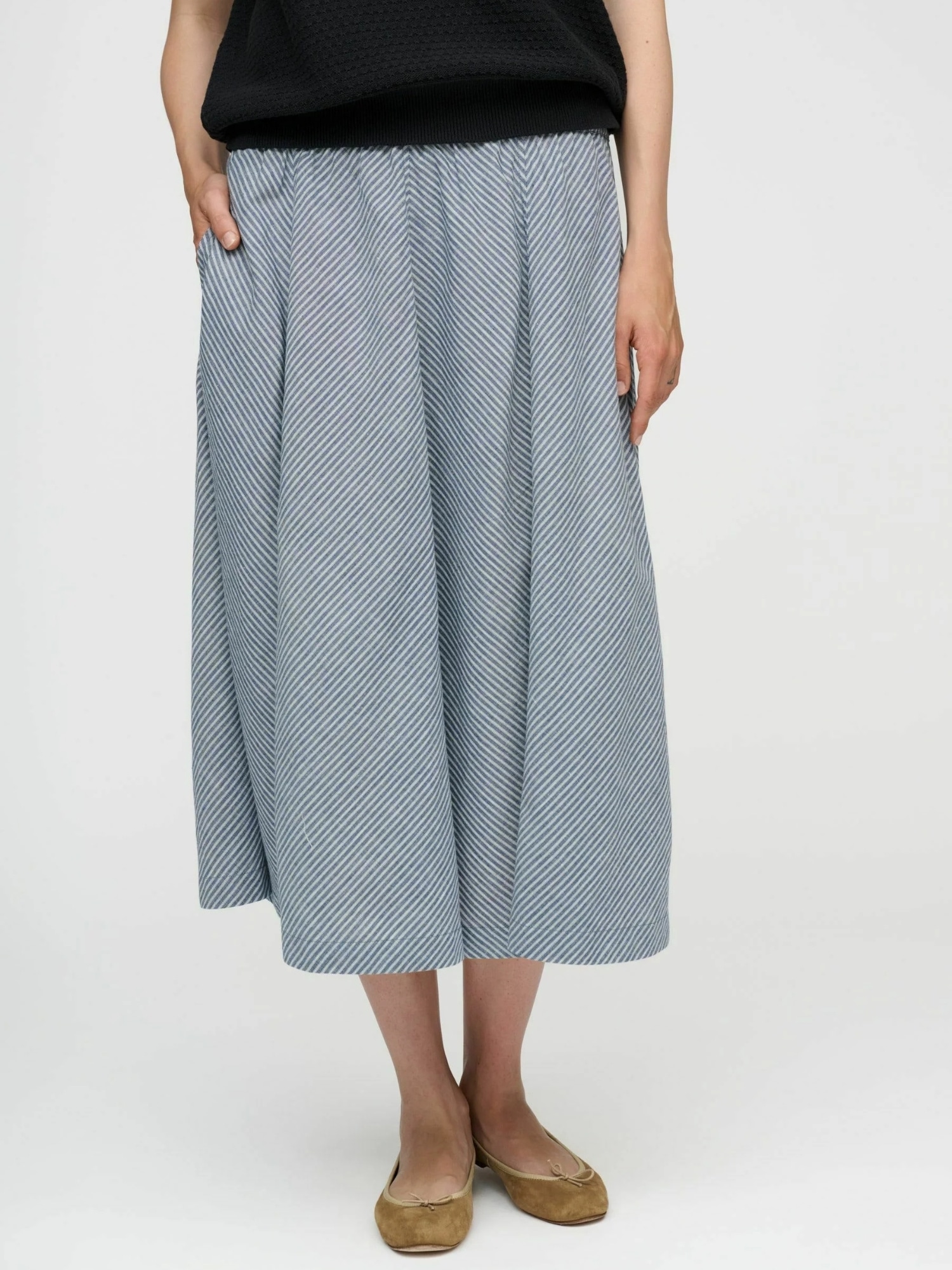 moshi moshi mind Midirock »moshi moshi mind Skirt pin«