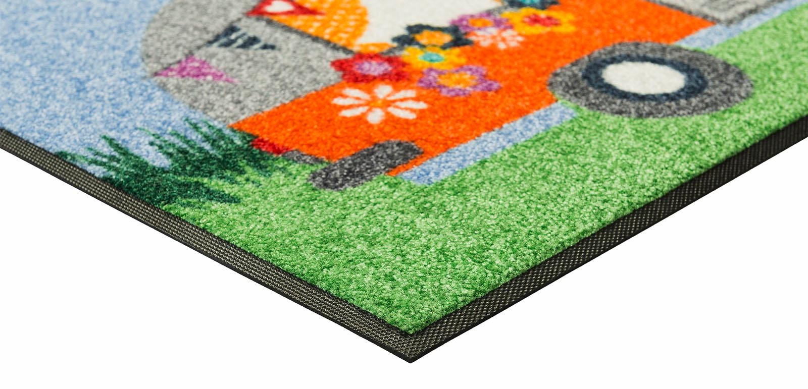 wash+dry by Kleen-Tex Fußmatte »Happy Camping«, rechteckig, 7 mm Höhe, Schmutzfangmatte, Motiv Wohnwagen, rutschhemmend, waschbar