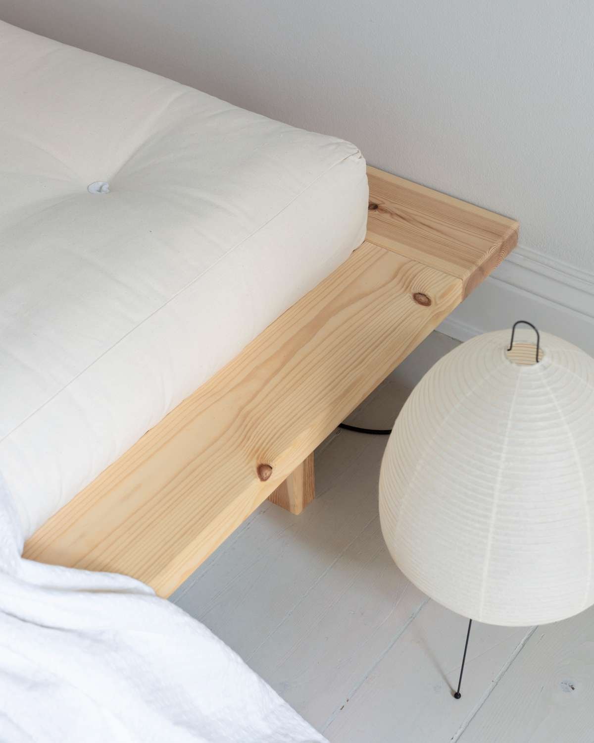 Karup Design Bettgestell »JAPAN BED Bodenbett, Holzrahmen, Futonbett, Jugendbett, Holzbett«, Massivholzbett mit Lattenrost, Kiefer massiv, Doppelbett ohne Kopfteil