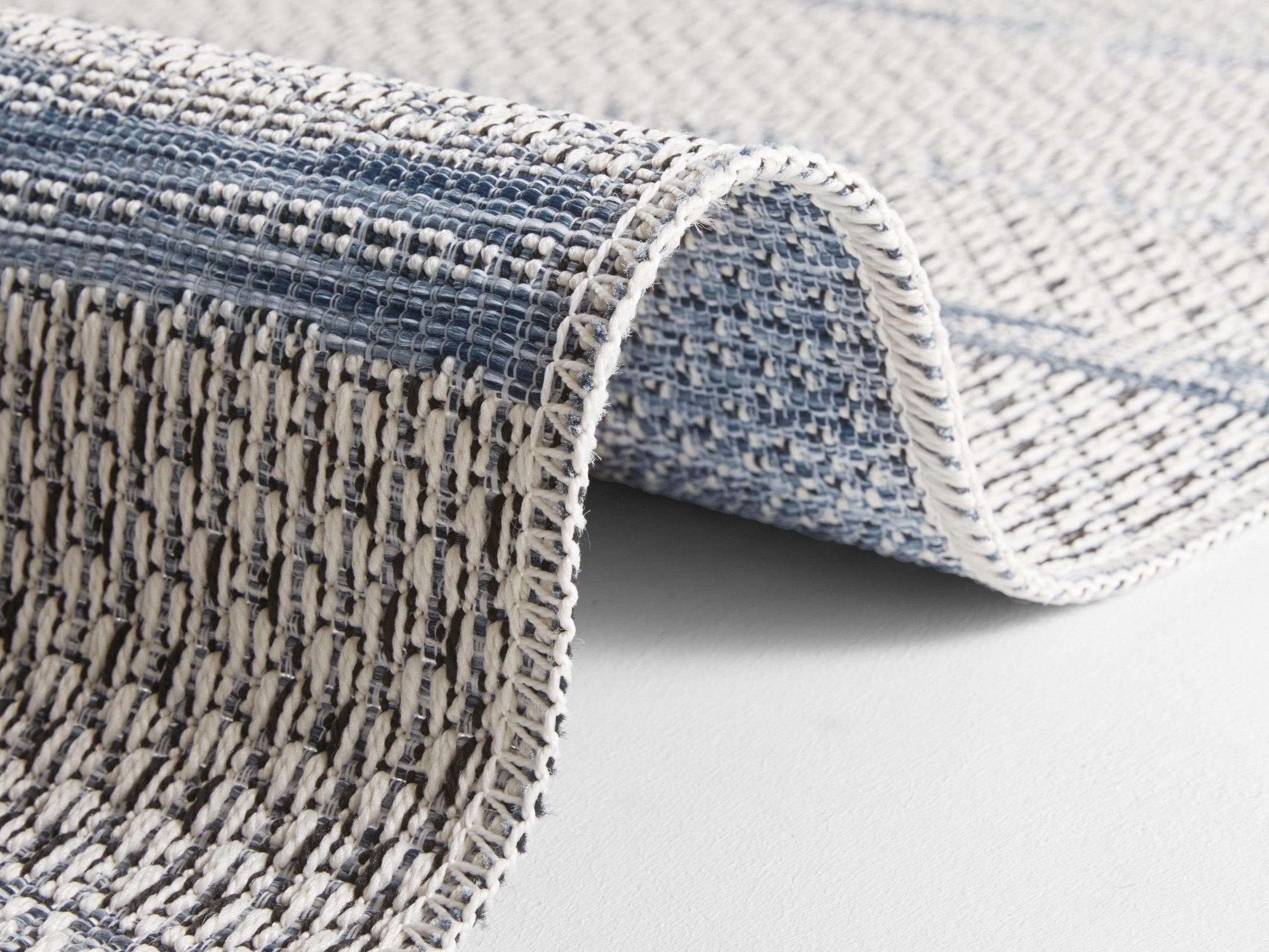 ELLE DECORATION Teppich »Marne«, rechteckig, 4 mm Höhe, In-und Outdoor geeignet, Strapazierfähig und pflegeleicht, Flachgewebe