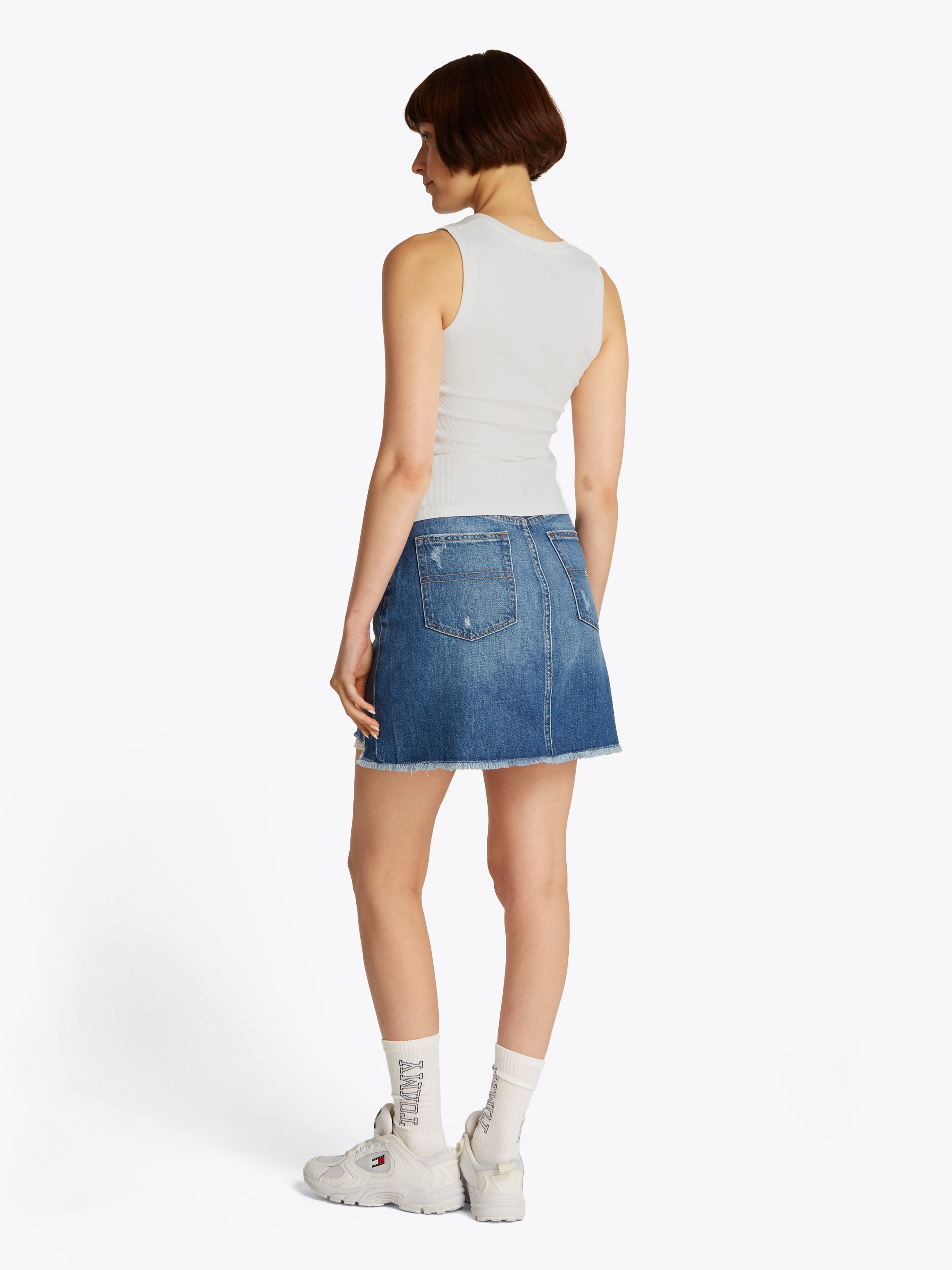 Tommy Jeans Tanktop »TJW ESSENTIAL RIB TANK EXT«, mit Logostickerei