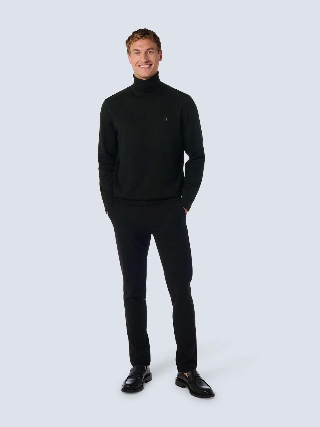 NO EXCESS Rollkragenpullover, mit Logo-Badge