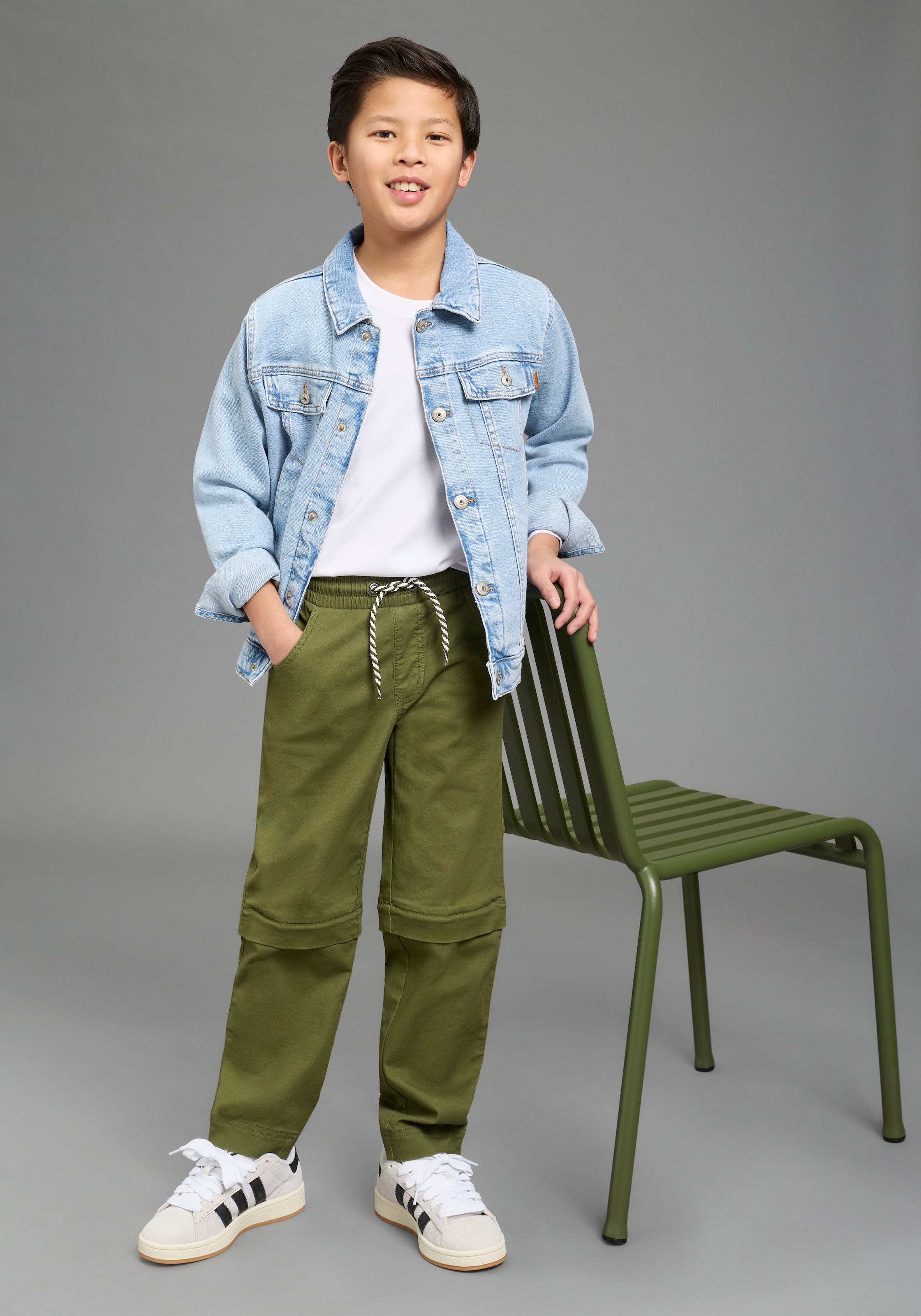 KIDSWORLD Webhose »2 in1 Hose, Zip-Away Hose für Jungen«  aus lang macht kurz, 2in1 Hose, gerade Beinform, mit Gummizug