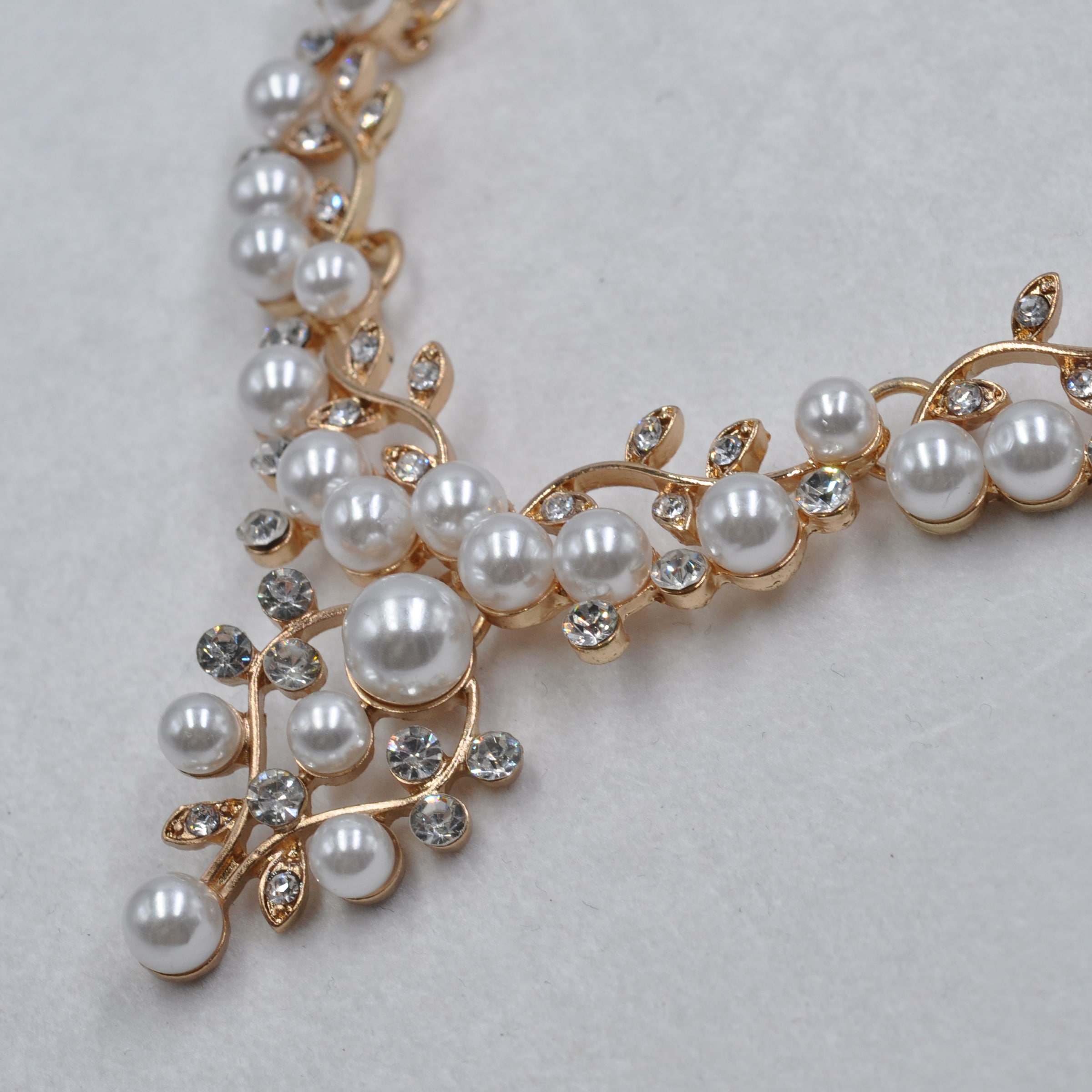 Firetti Collier »Schmuck Geschenk Collier Beautiful Pearl« mit Glasstein - mit Glasperle